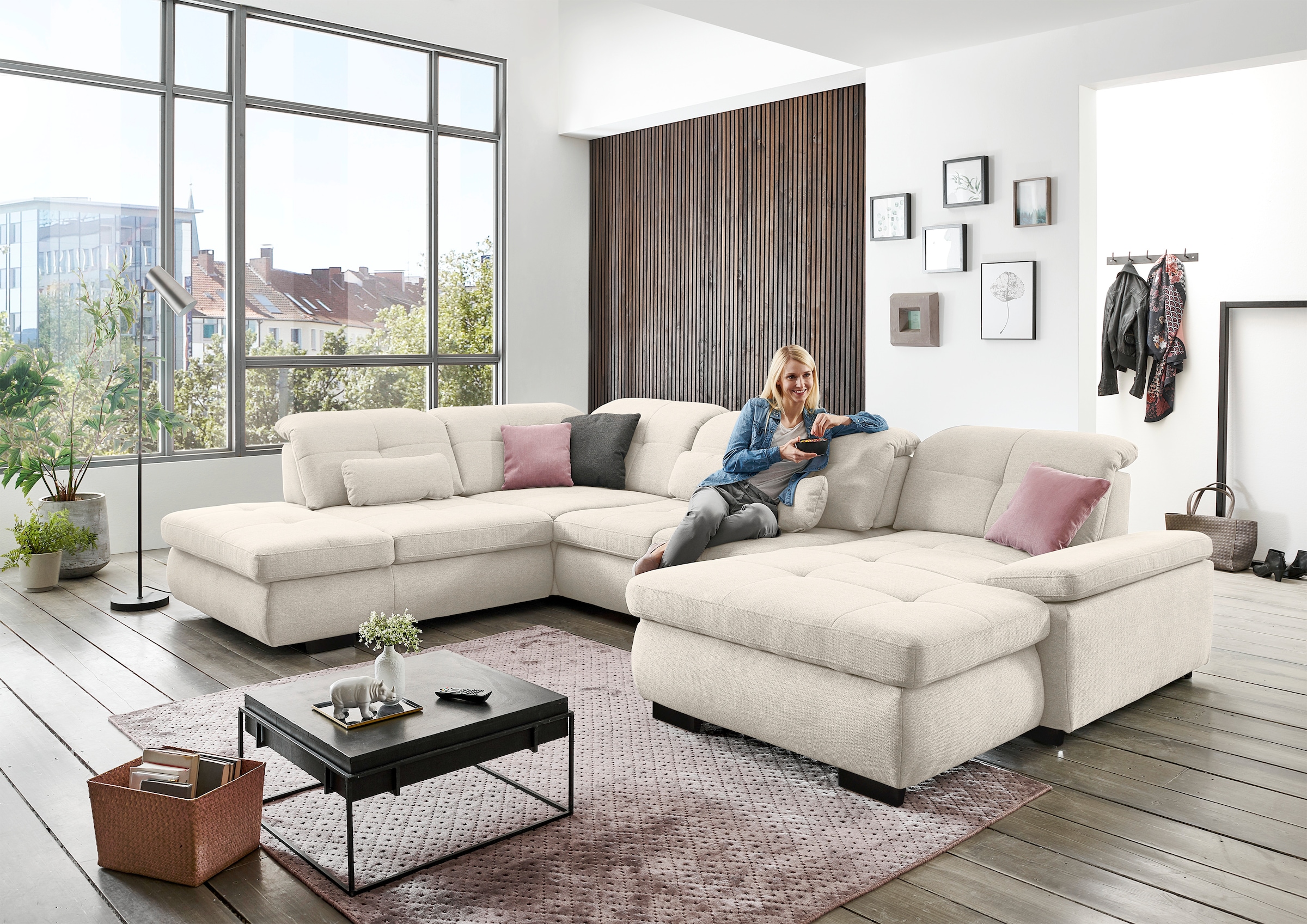 Die PlanBar Ecksofa »MP-IN16012 L-Form, mit Kaltschaum-Polsterung« inkl. Sitztiefenverstellung wahlweise mit weiteren Funktionen