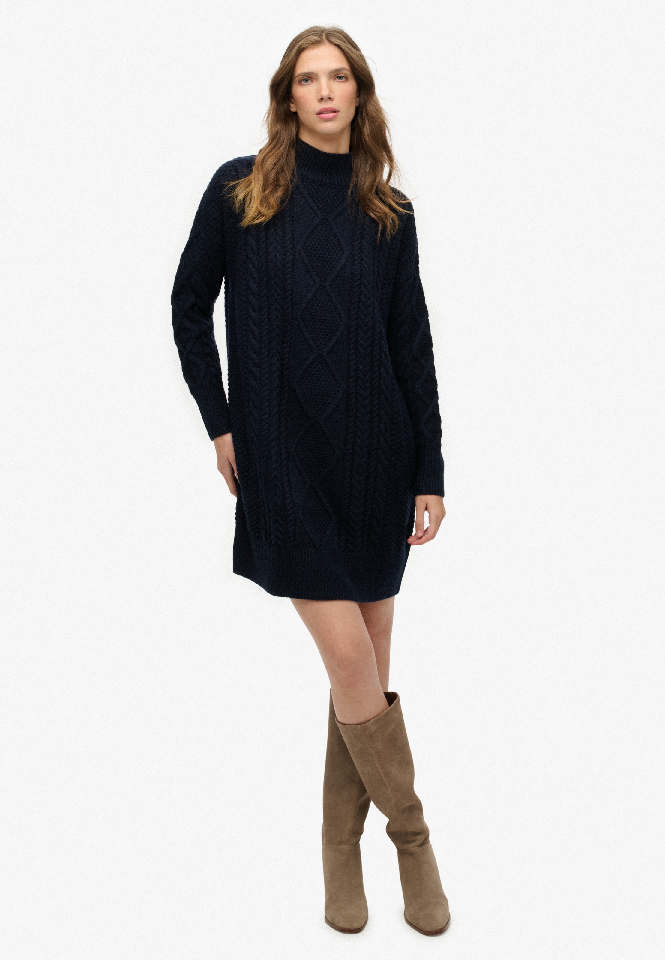 Superdry Strickkleid »SLOUCHY CABLE KNIT DRESS« Materialmix, loose fit, hochwertig mit Woll-Anteil