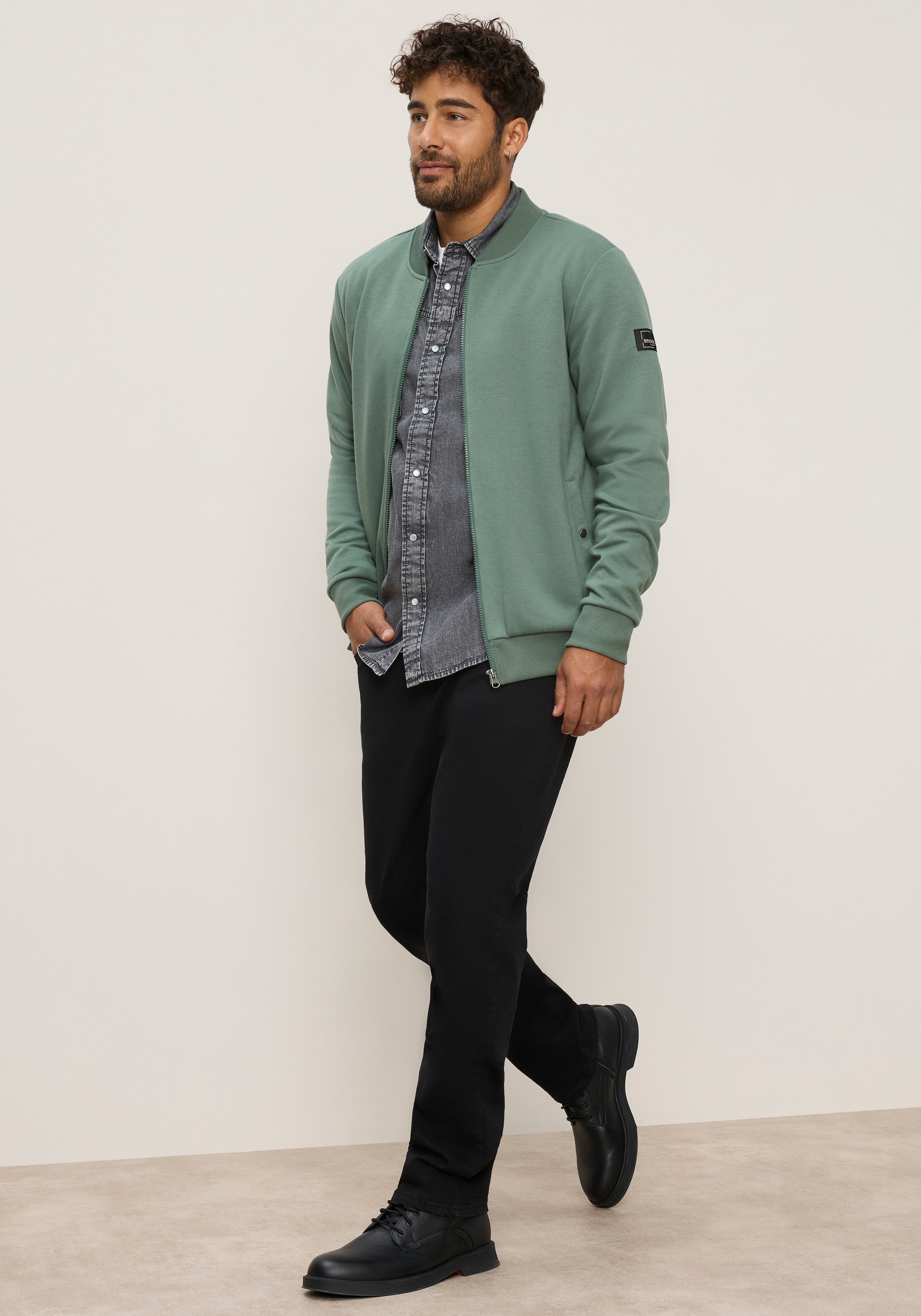 Bruno Banani Sweatjacke mit Stehkragen, aus Polyester und Baumwolle