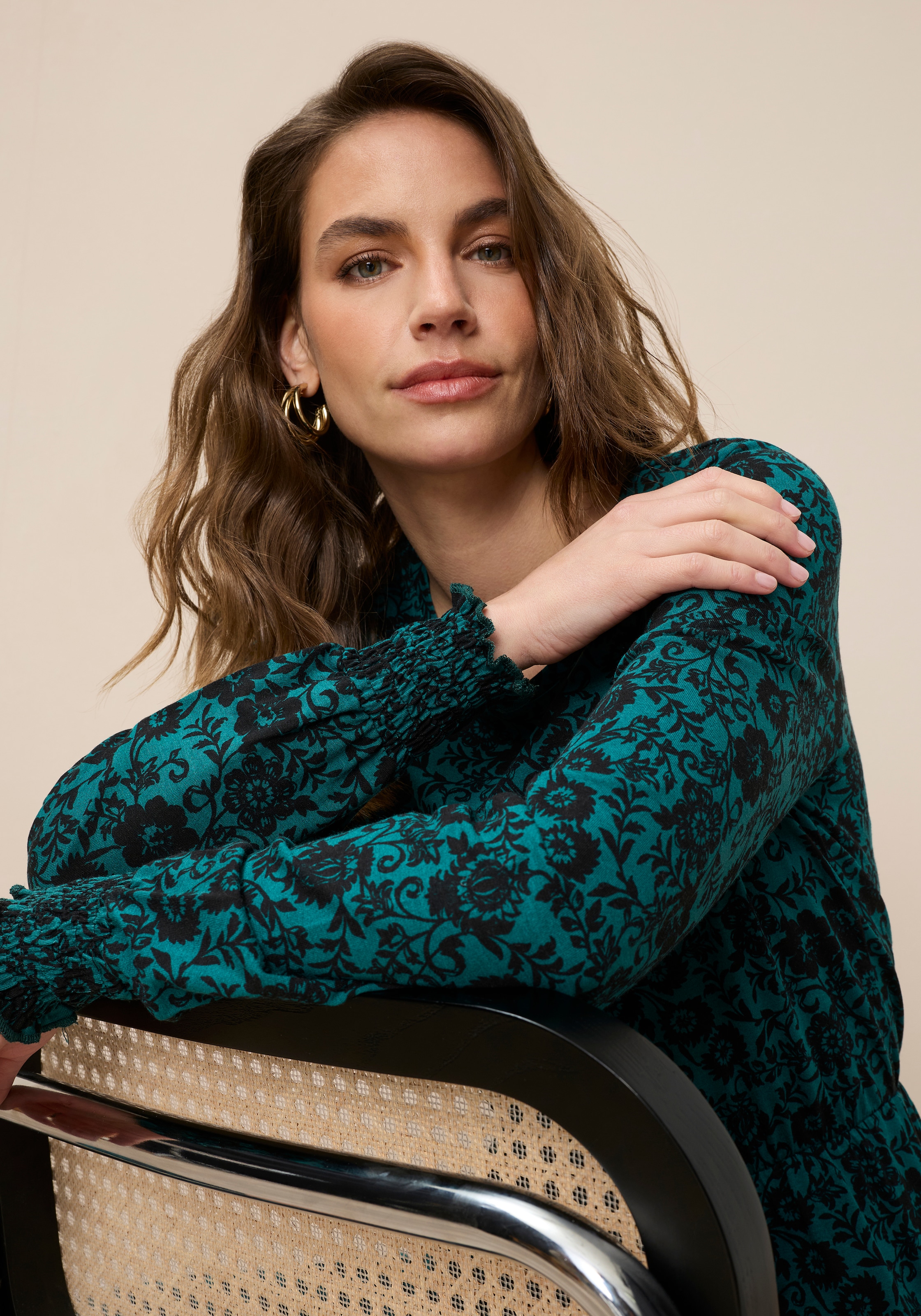 Tamaris Maxikleid aus Jersey-Material, für Casualmode und Herbstmode, feminin