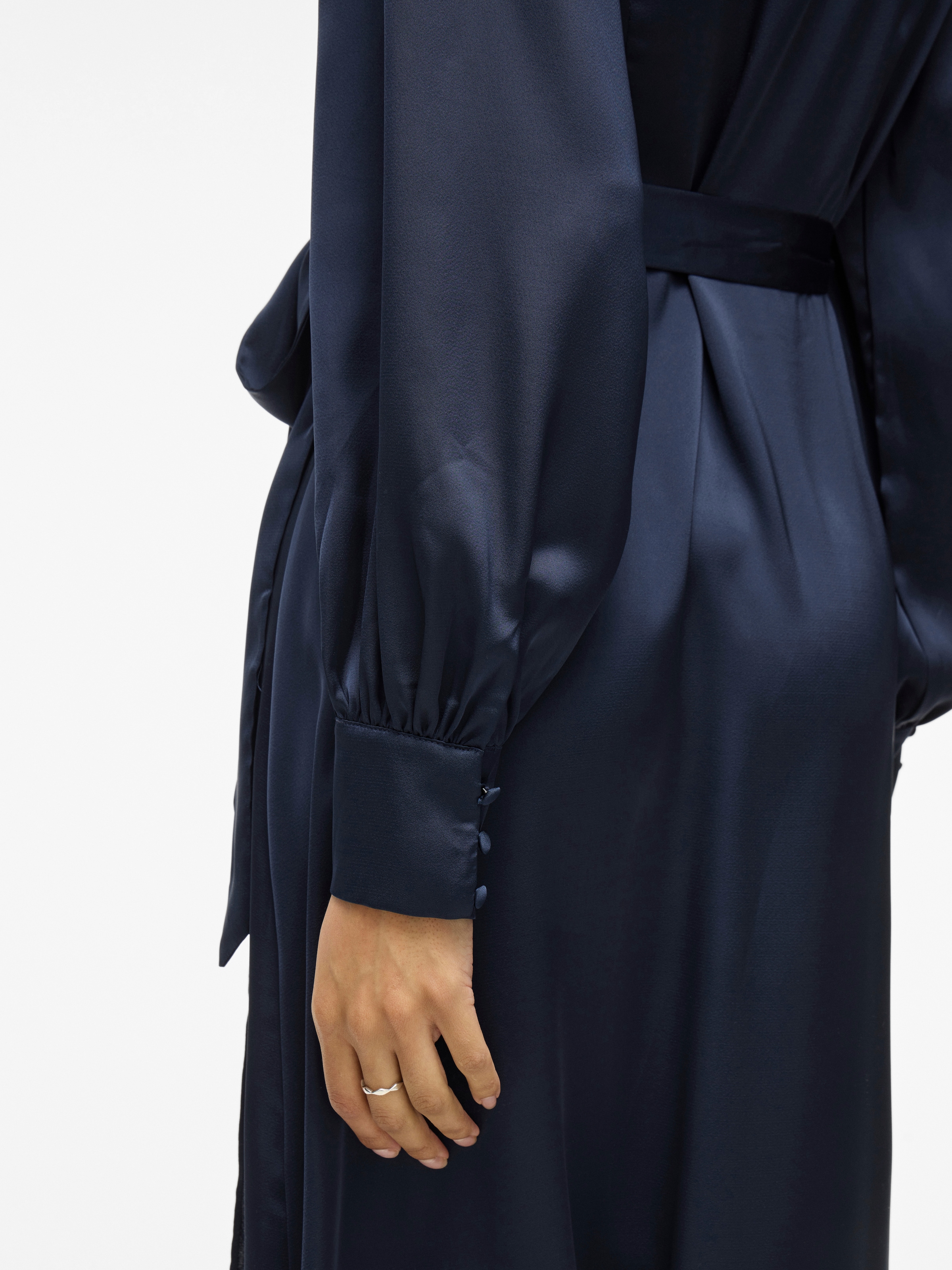 Vila Maxikleid »VIENNA RAVENNA ANKLE WRAP DRESS-NOOS/OC« Kunstfaser, regular fit