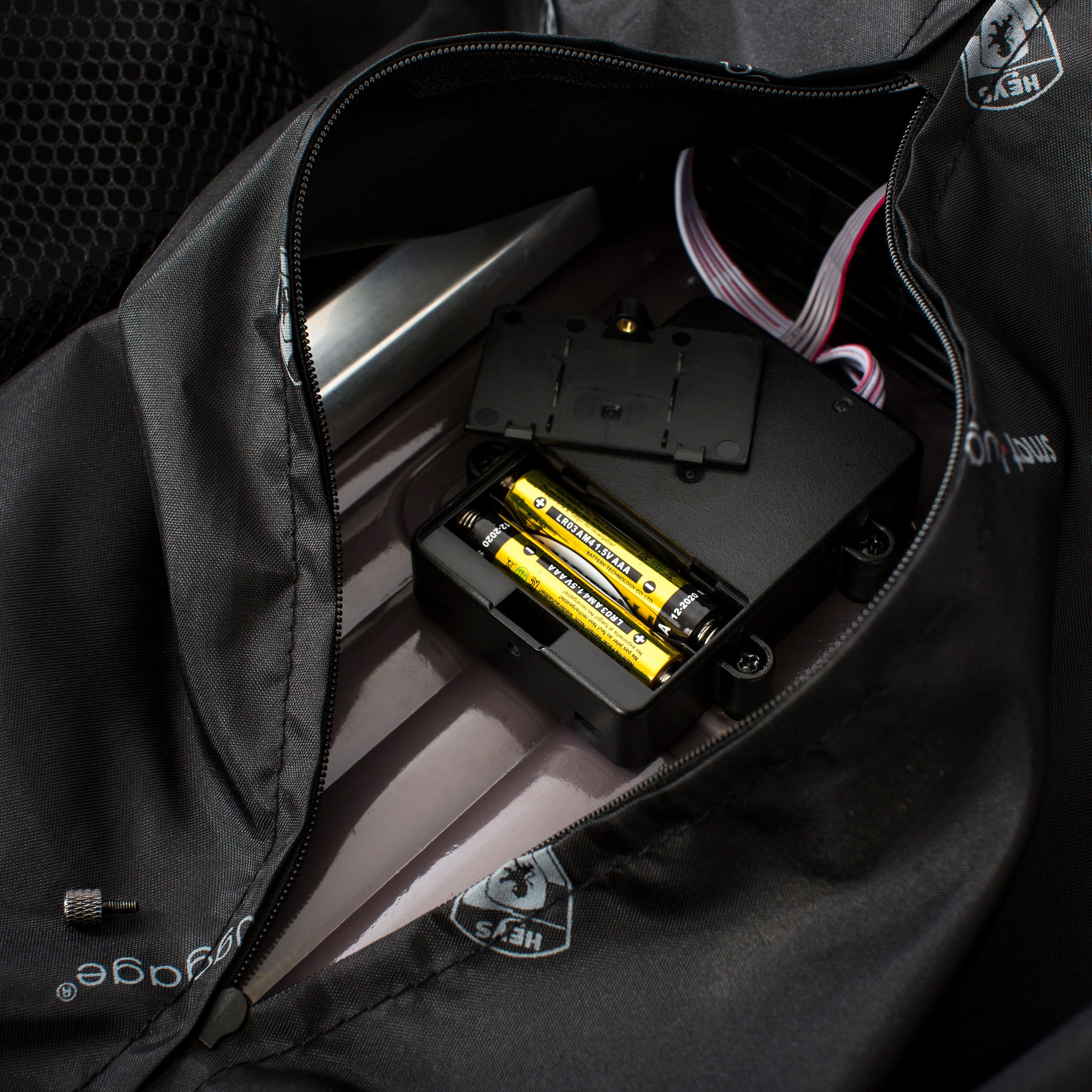Heys Hartschalen-Trolley »Smart Luggage®, in verschiedenen Farben und Größen«, 4 Rollen, Heys x Joachim Llambi Handgepäck Smart Gepäck mit App-Funktion
