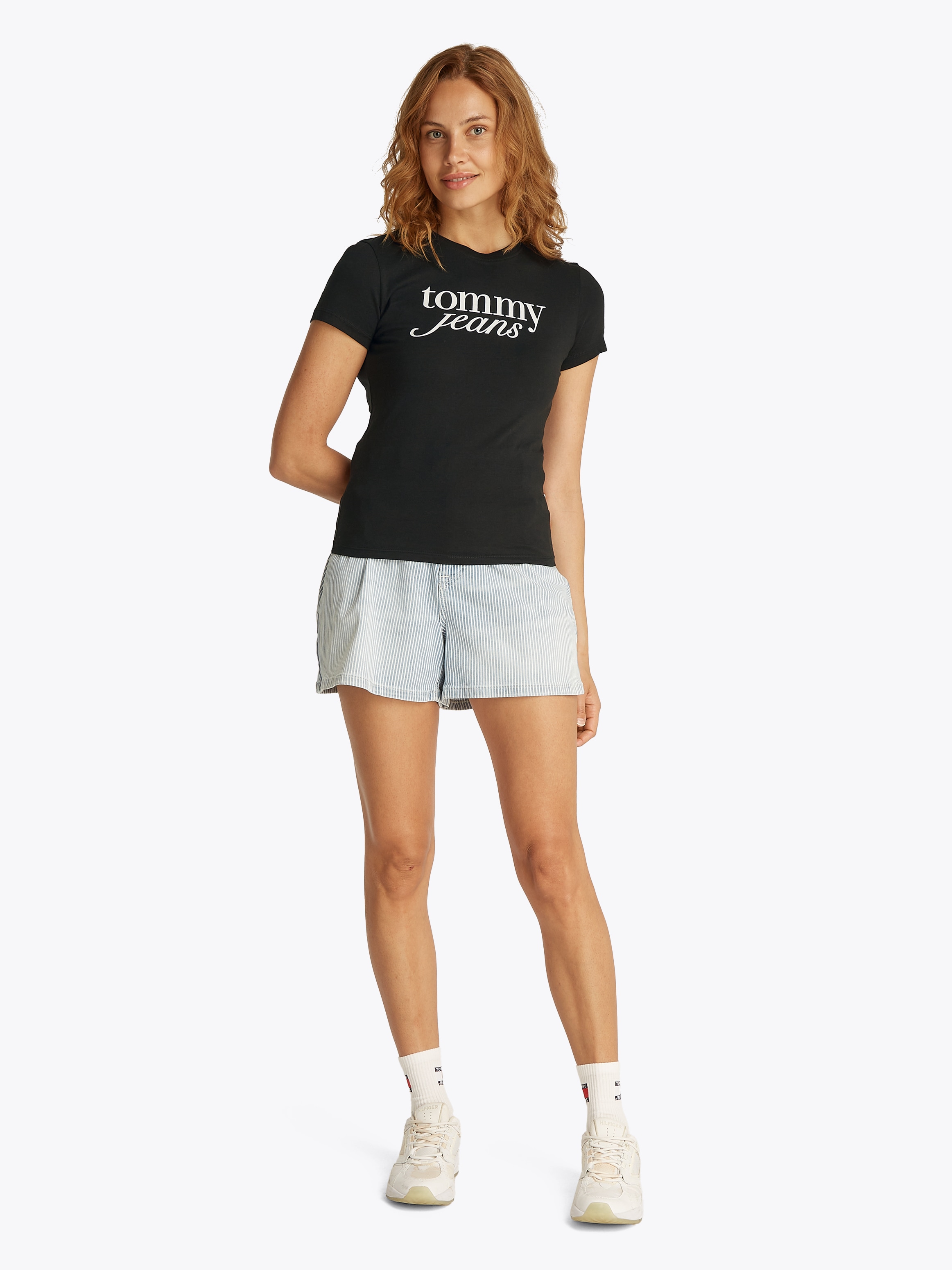 Tommy Jeans T-Shirt, mit Logodruck auf der Brust