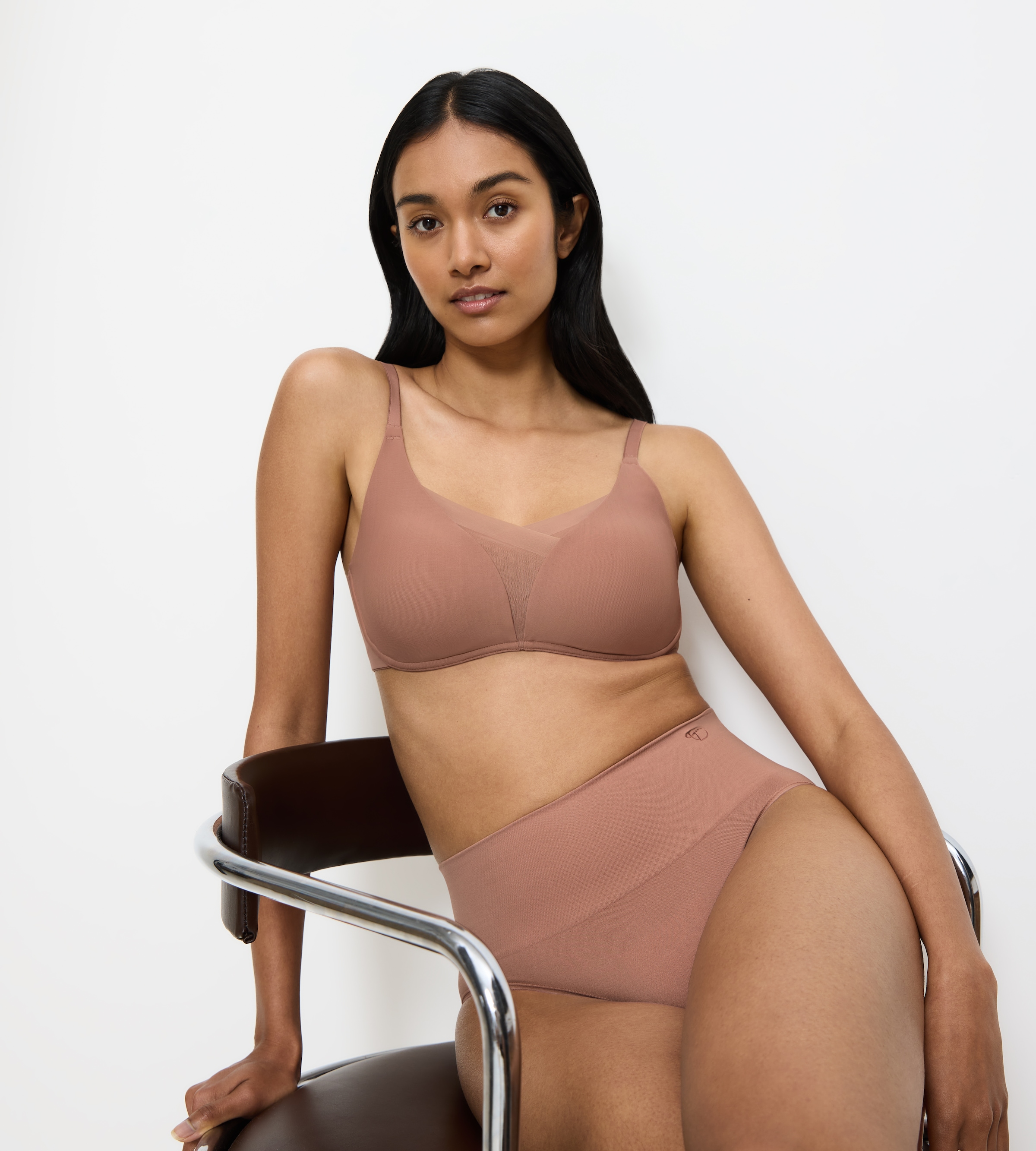 Triumph Shapingslip »Soft Sculpt« nahtlos, leicht formend, hoher Beinausschnitt