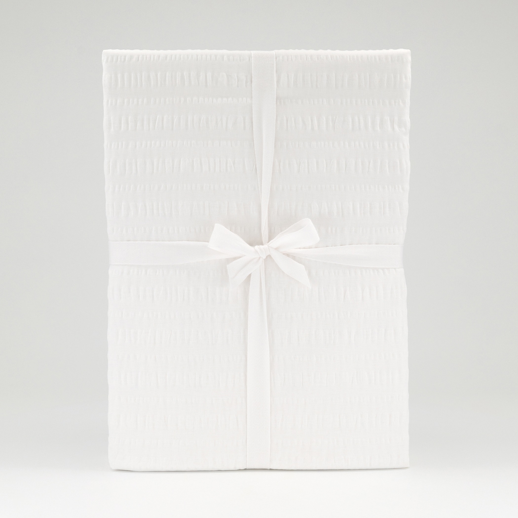 Florella Bettwäsche »»UNI weiss« »AVANCE« Seersucker,  100% Baumwolle«