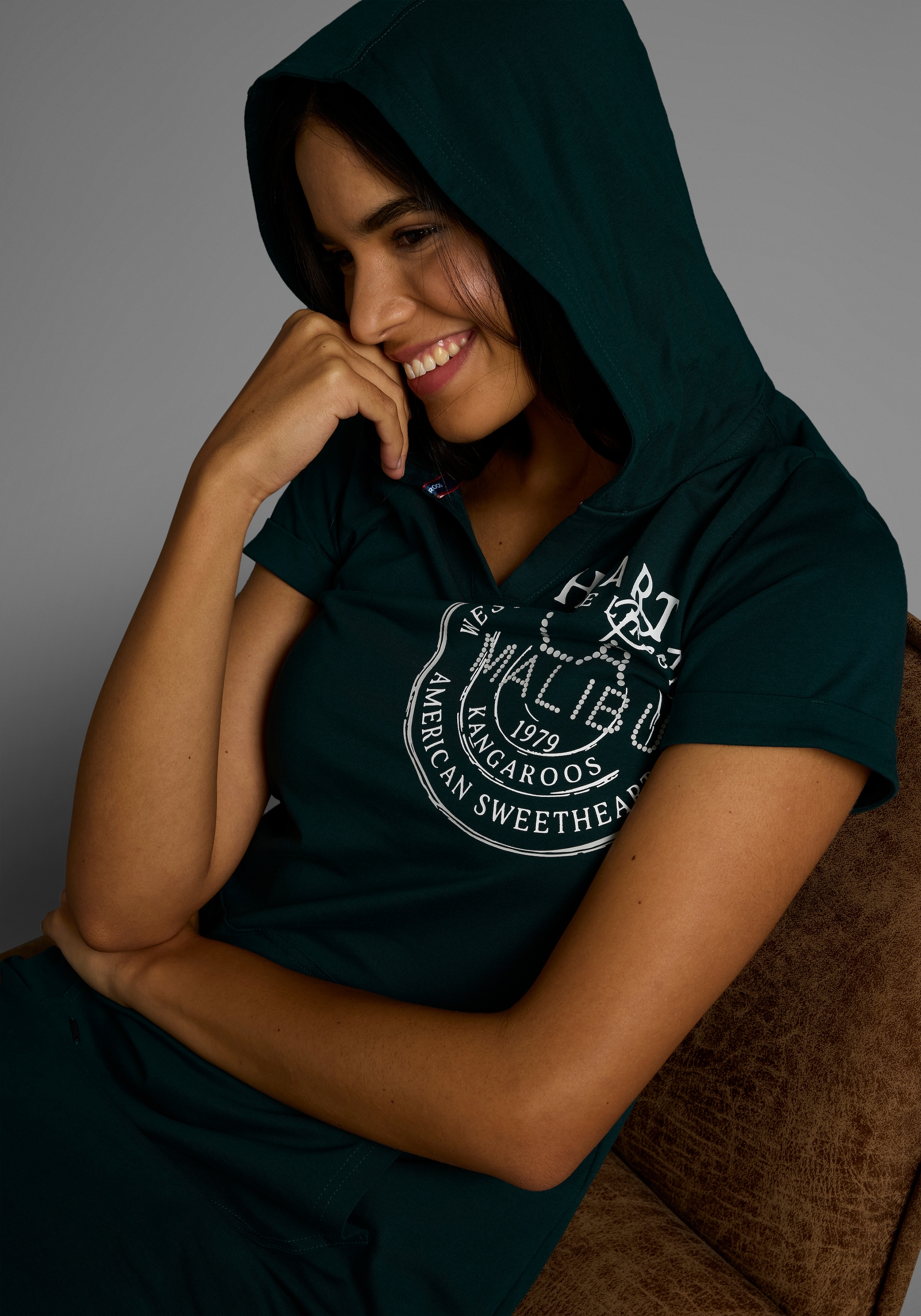 KangaROOS Sweatkleid, aus weichem Jersey mit Kapuze - NEUE KOLLEKTION