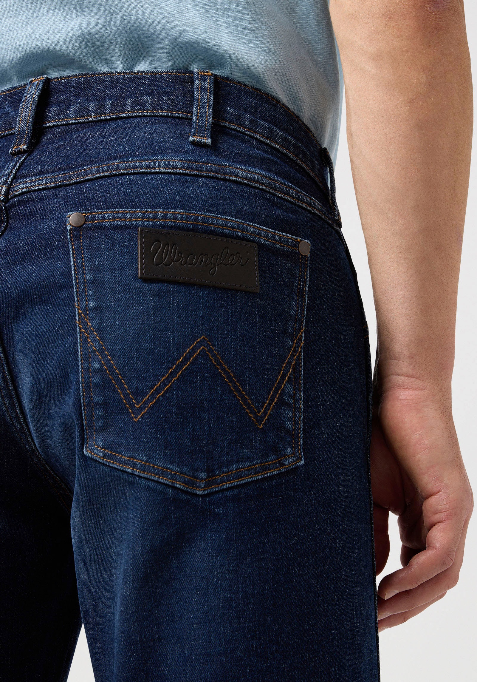 Wrangler Jeansshorts »Colton« Sommerhose