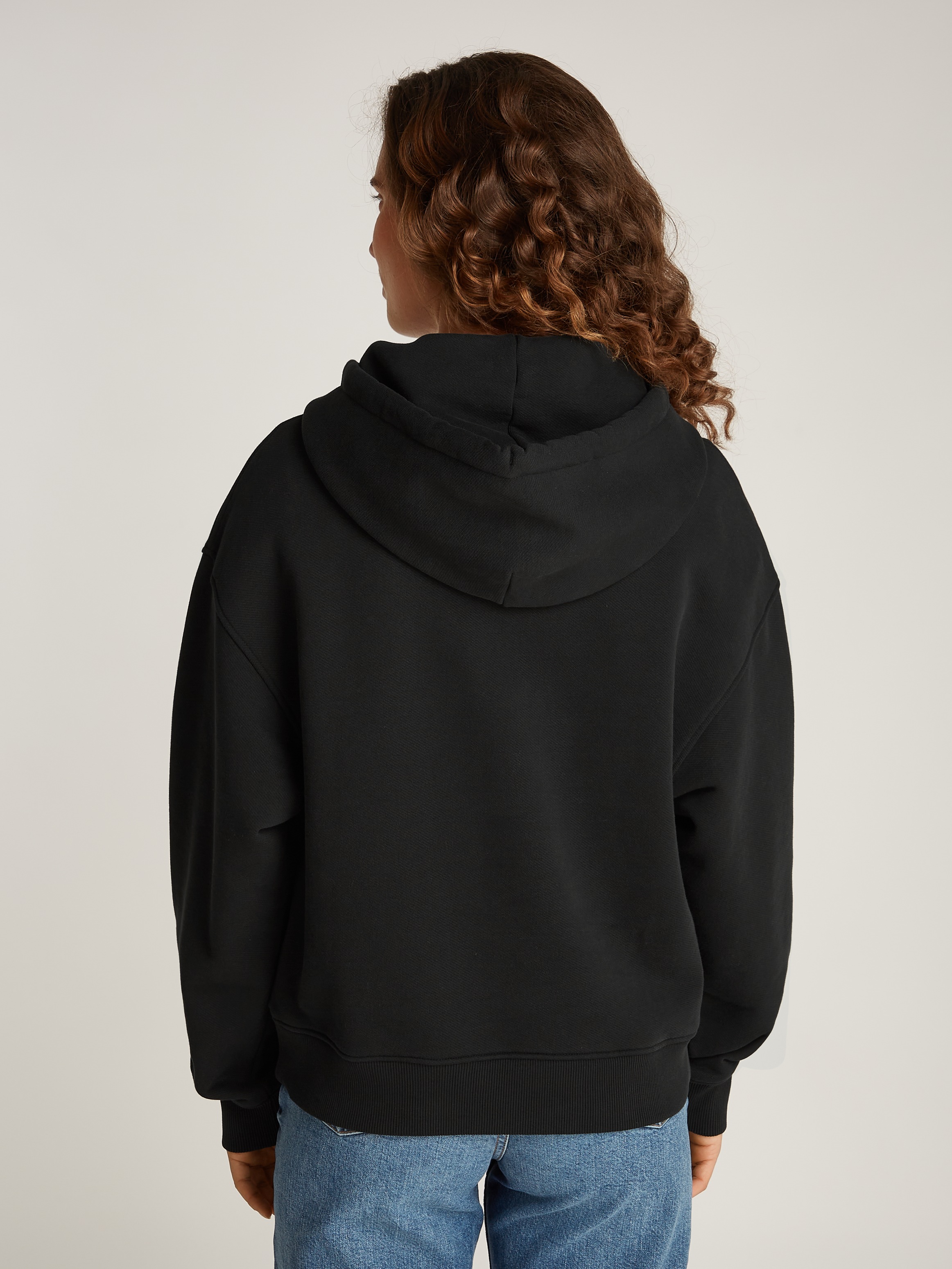 Tommy Jeans Hoodie »TJW BXY BADGE HOODIE EXT«, mit Logo-Badge
