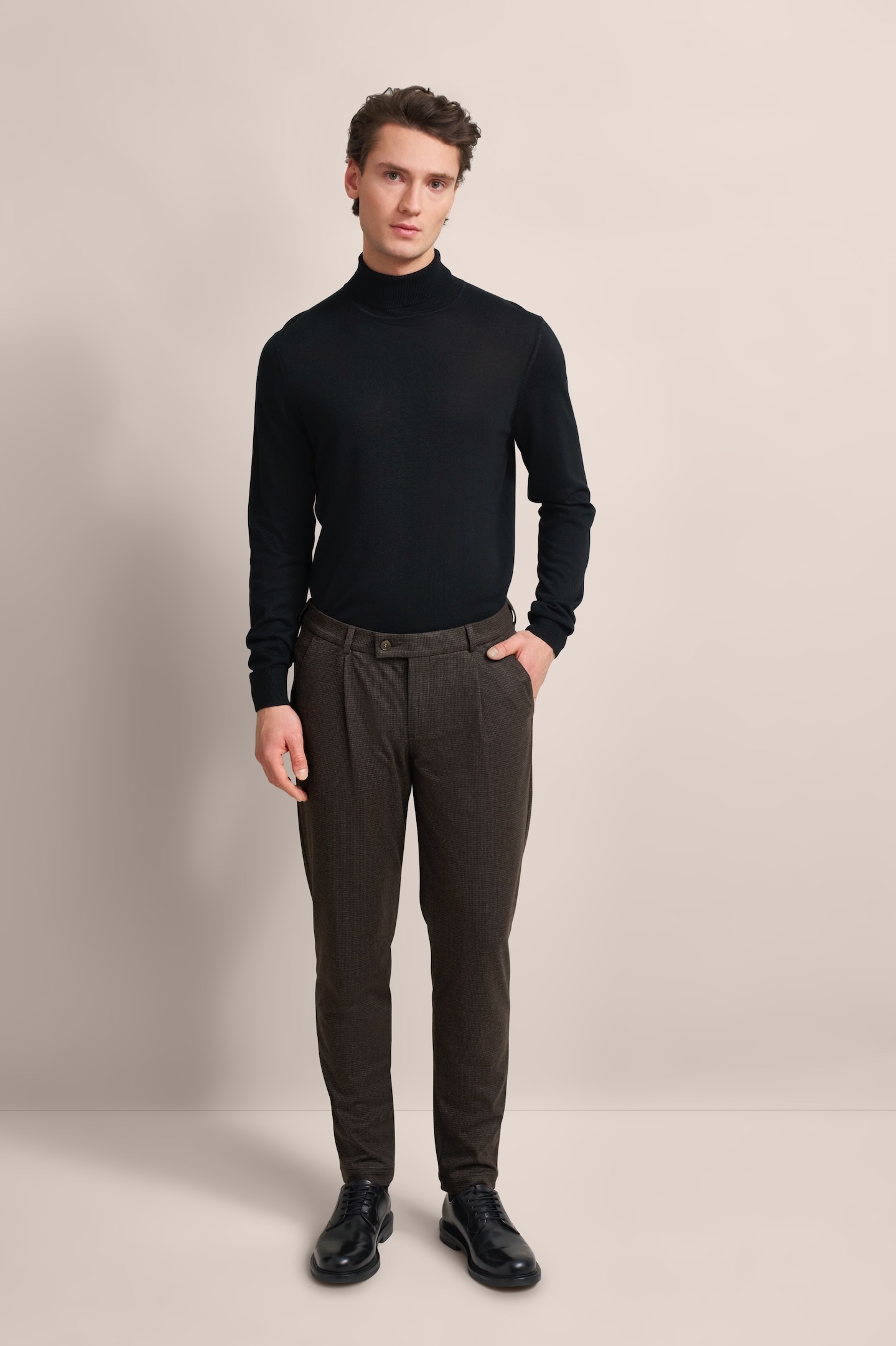bugatti Bundfaltenhose, mit modernem Schnitt