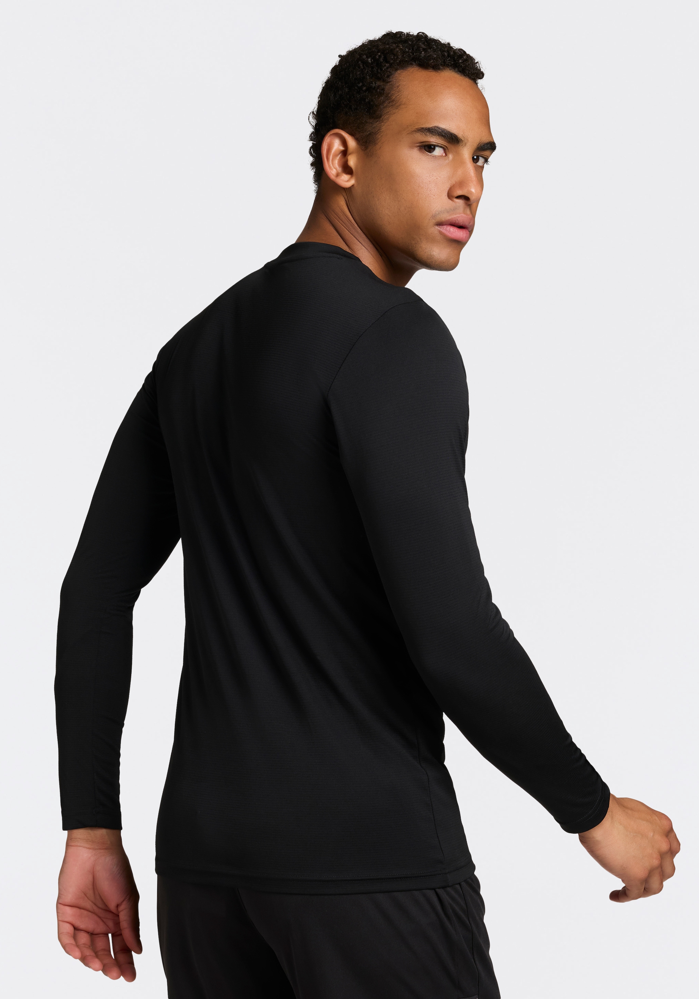 adidas Performance Langarmshirt »TEAM BASE LONGSLEEVE« mit V-Ausschnitt, ohne Verschluss, in normaler Länge