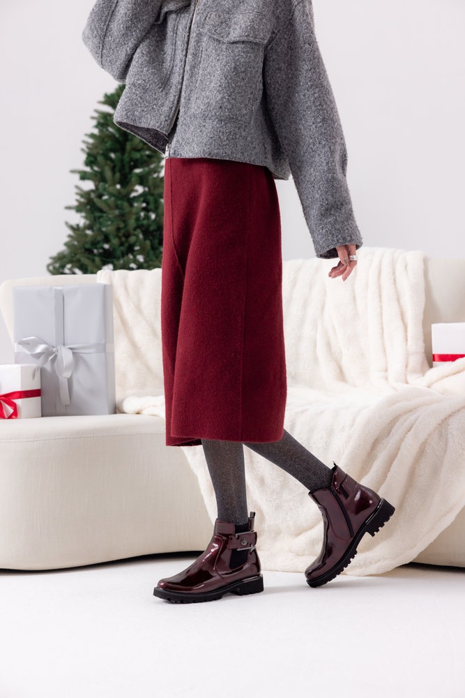 Remonte Chelseaboots  Blockabsatz, Stiefelette, Lackboots mit Metallic-Einsatz am Absatz