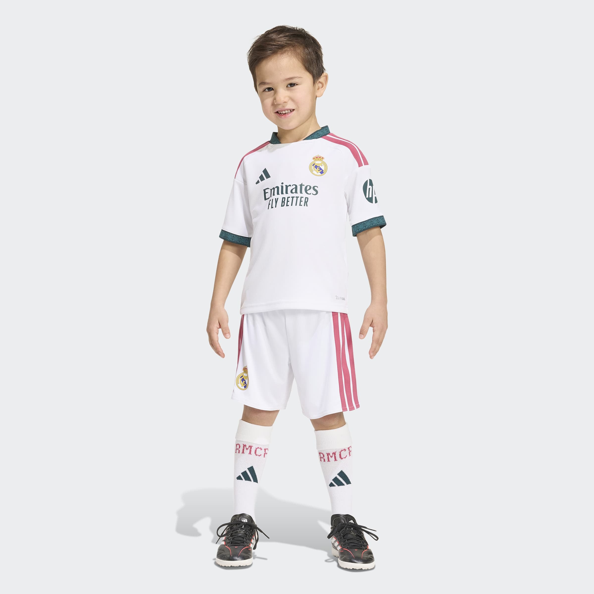 adidas Performance T-Shirt & Shorts »REAL MADRID 26/27 KIDS HEIMSET« für Fußball, mit Climacool Technologie, regulärer Schnitt