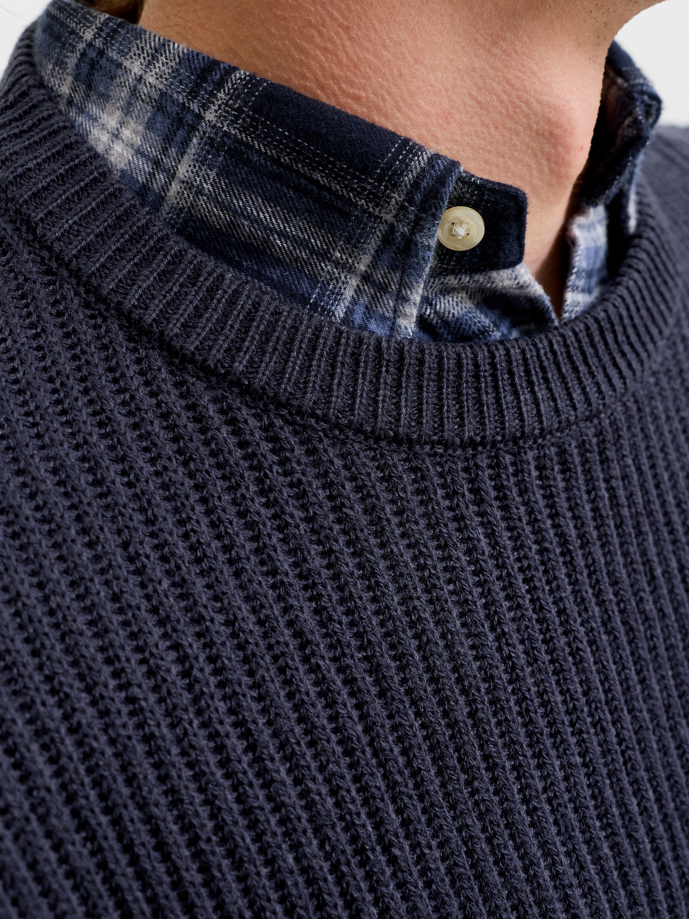 Jack & Jones PlusSize Rundhalspullover »JJPANNEL KNIT CREW NECK AW26 PLS« Materialmix, normal geschnitten