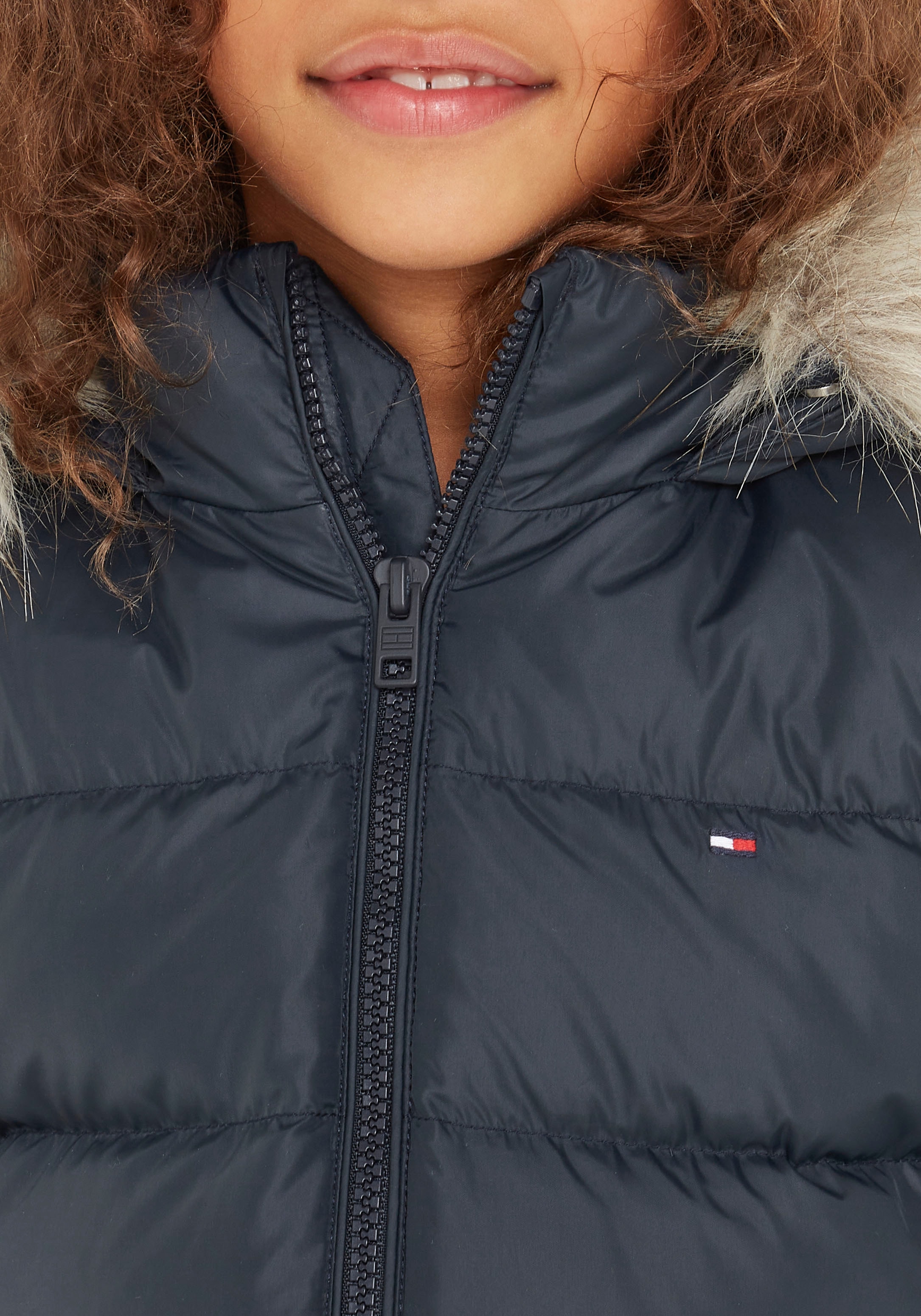 Tommy Hilfiger Steppjacke »ESSENTIAL FUR HOOD JACKET«, mit Kapuze, mit Fellimitat an der Kapuze