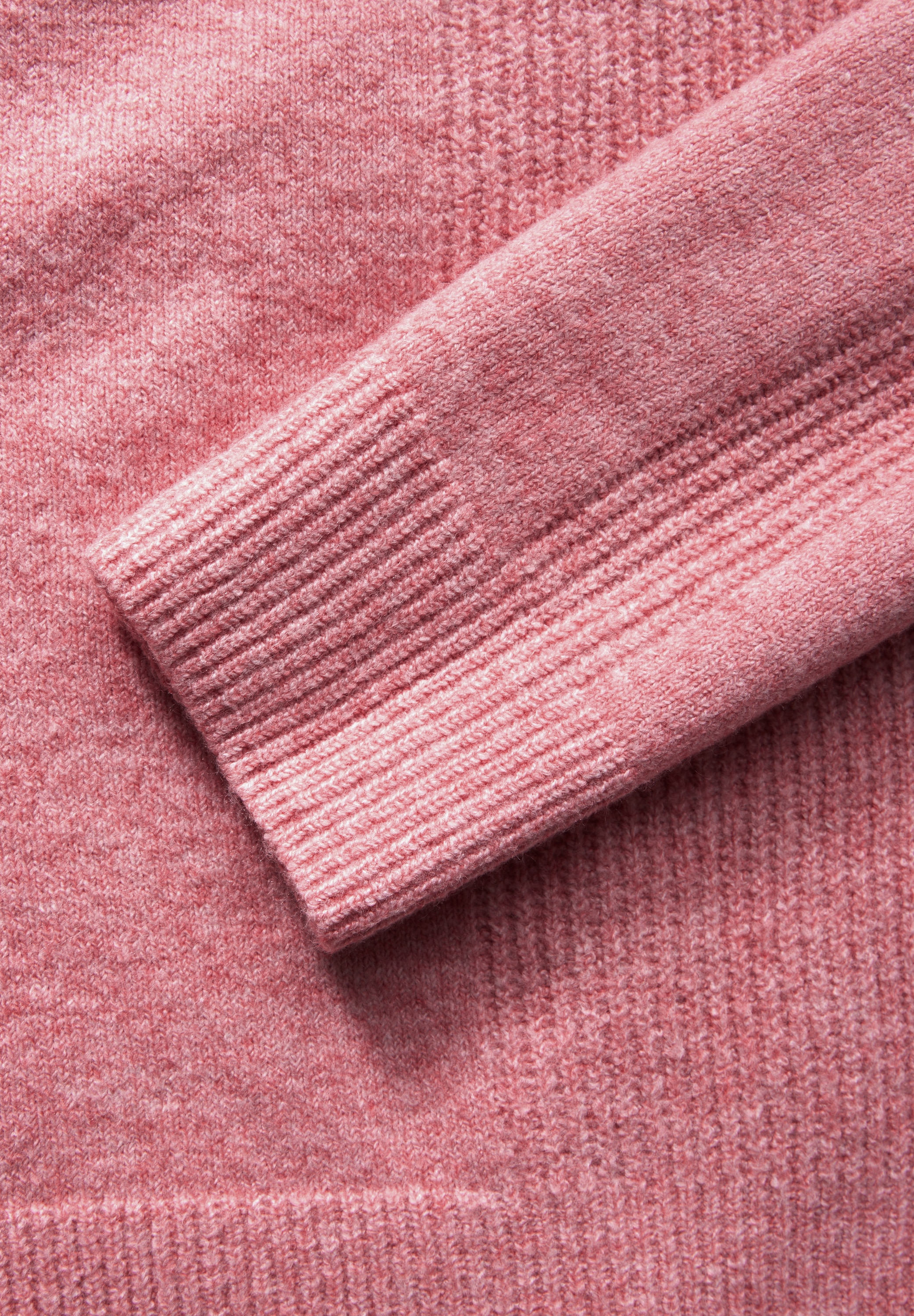 STREET ONE Rundhalspullover mit dekorativen Rippstrickelementen