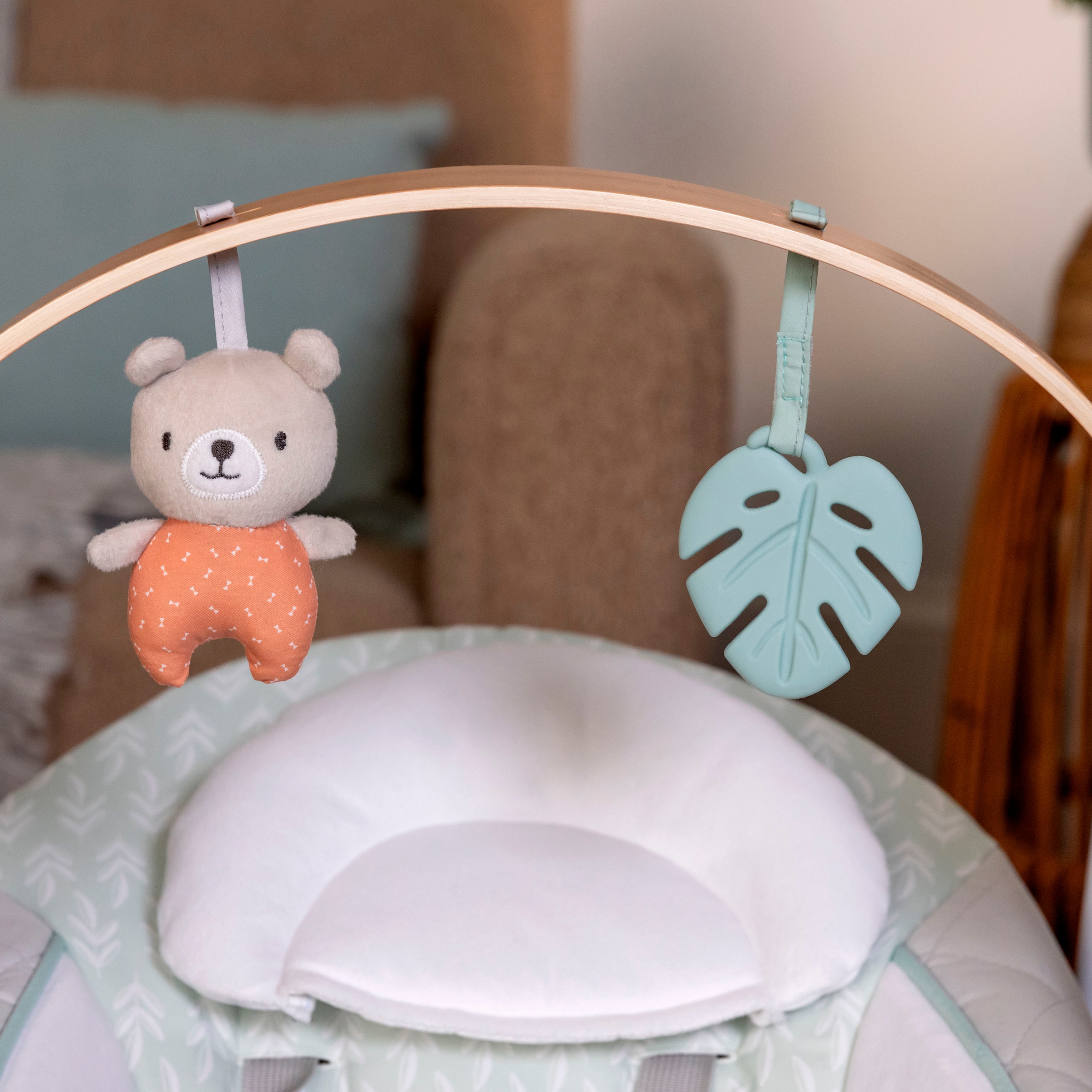 ingenuity Babywippe »Cozy Spot Swing 'n Go Portable Swing« bis 9 kg mit Sound-Effekt
