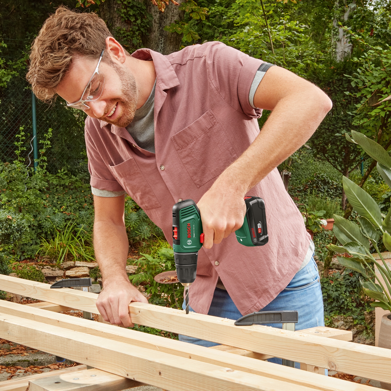 Bosch Home & Garden Akku-Bohrschrauber »EasyDrill 18V-40«, inkl. 2x Akkus 1,5 Ah und Ladegerät AL 18V-20, im Tragekoffer