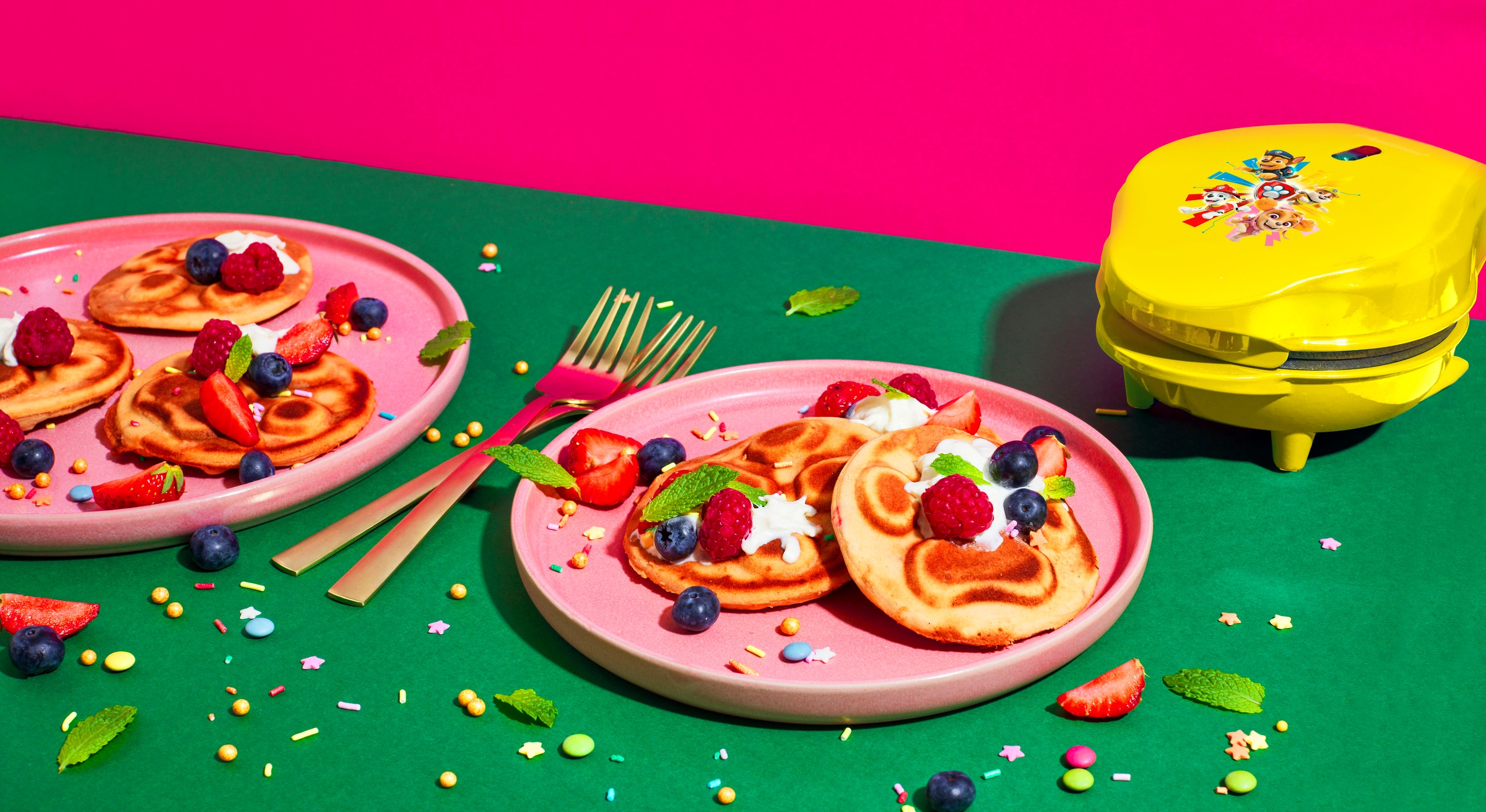 bestron Waffeleisen »APP500Y Paw Patrol«, 550 W, im einzigart. Design, für Kindergeburtst., Ostern & Weihnachten., Gelb