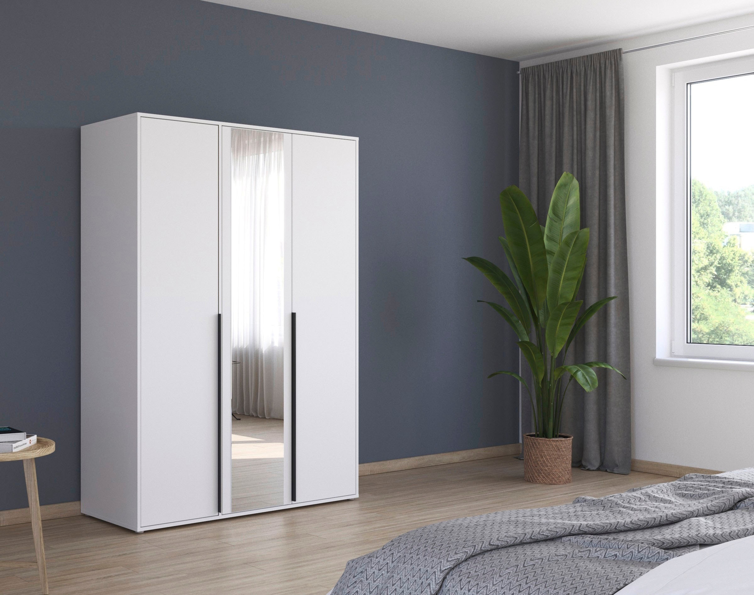 rauch Drehtürenschrank »Kleiderschrank Schrank Garderobe Wäscheschrank NAGATA mit Spiegel«, (in 3 verschiedenen Ausstattungen BASIC/CLASSIC/PREMIUM), und modernen Stangengriffen in Graumetallic TOPSELLER MADE IN GERMANY
