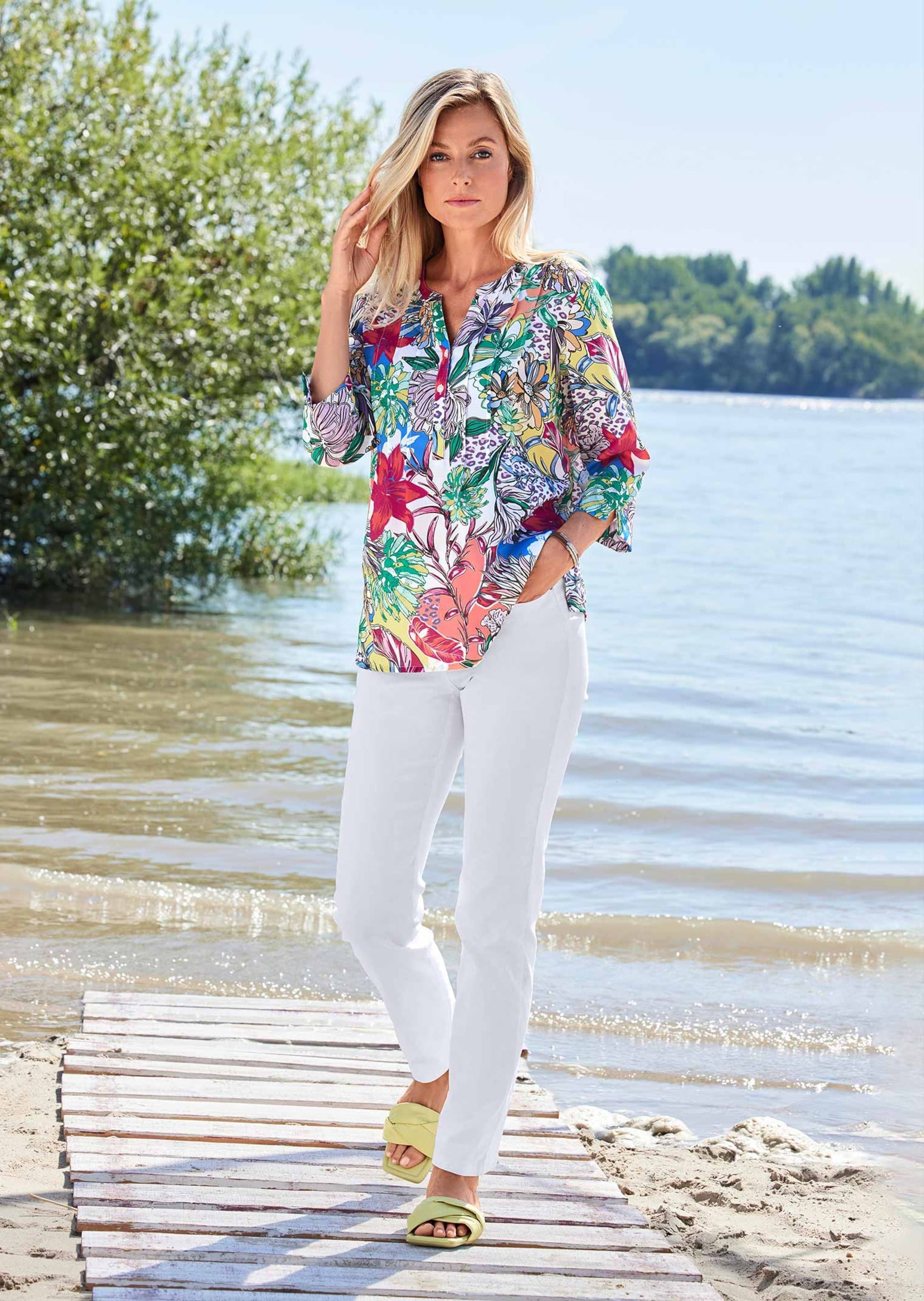 GOLDNER Druckbluse »Farbbrillante Druckbluse mit liebevollen Details« Ohne