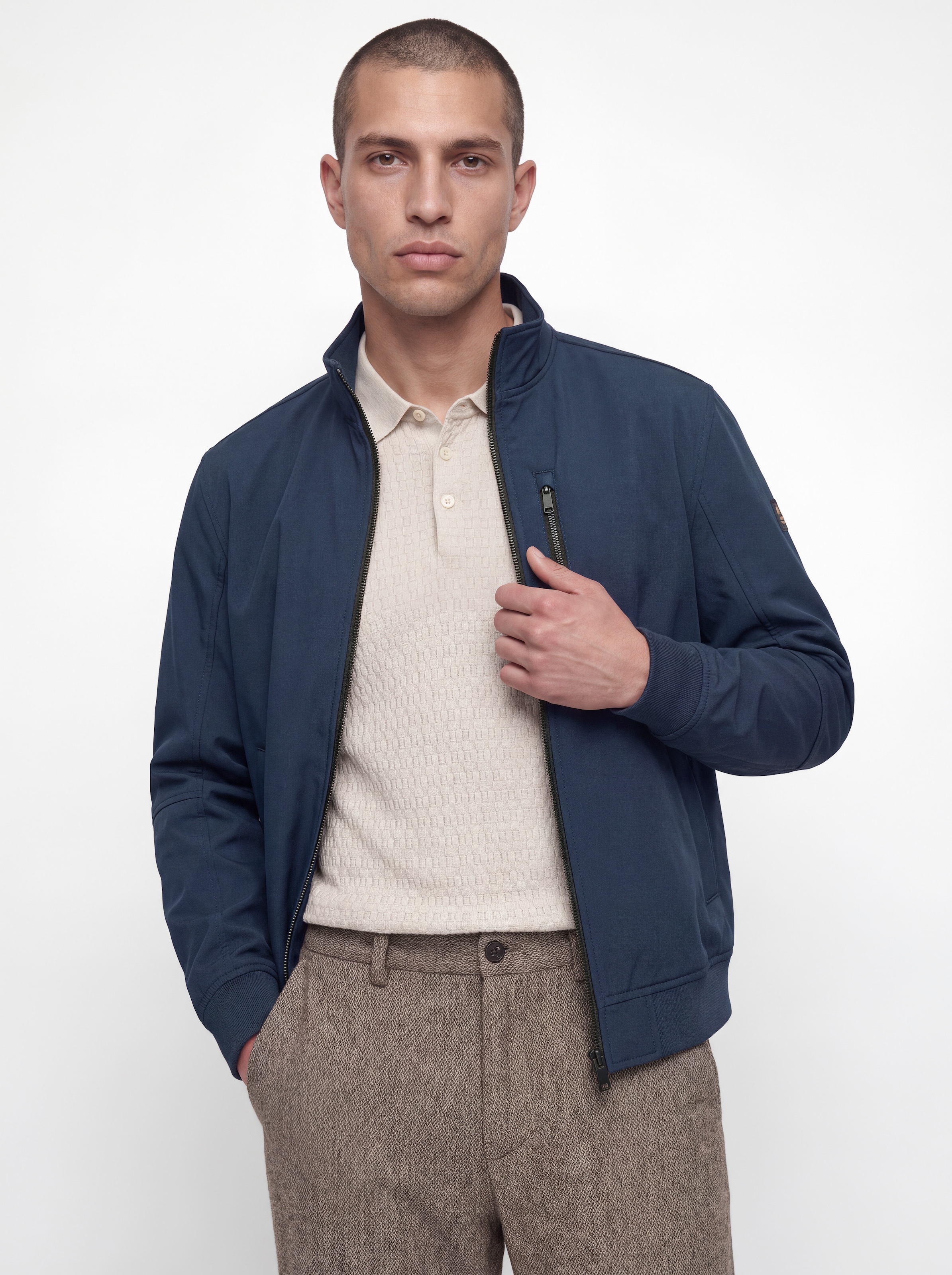Jack & Jones Softshelljacke »JJELIAM SOFTSHELL BOMBER NOOS« Kunstfaser, regular fit
