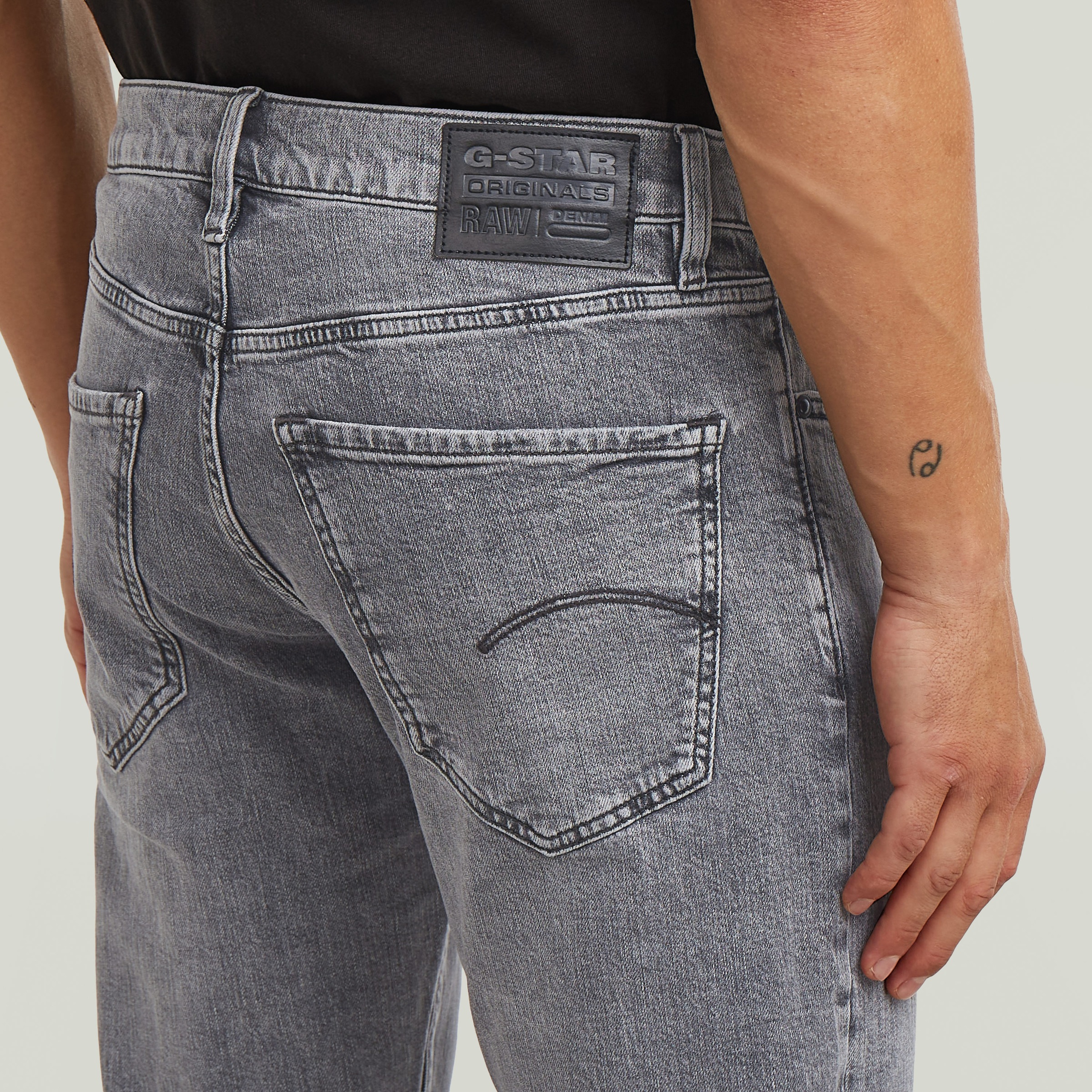 G-STAR Straight-Jeans »Mosa Straight« mit hellen Nähten