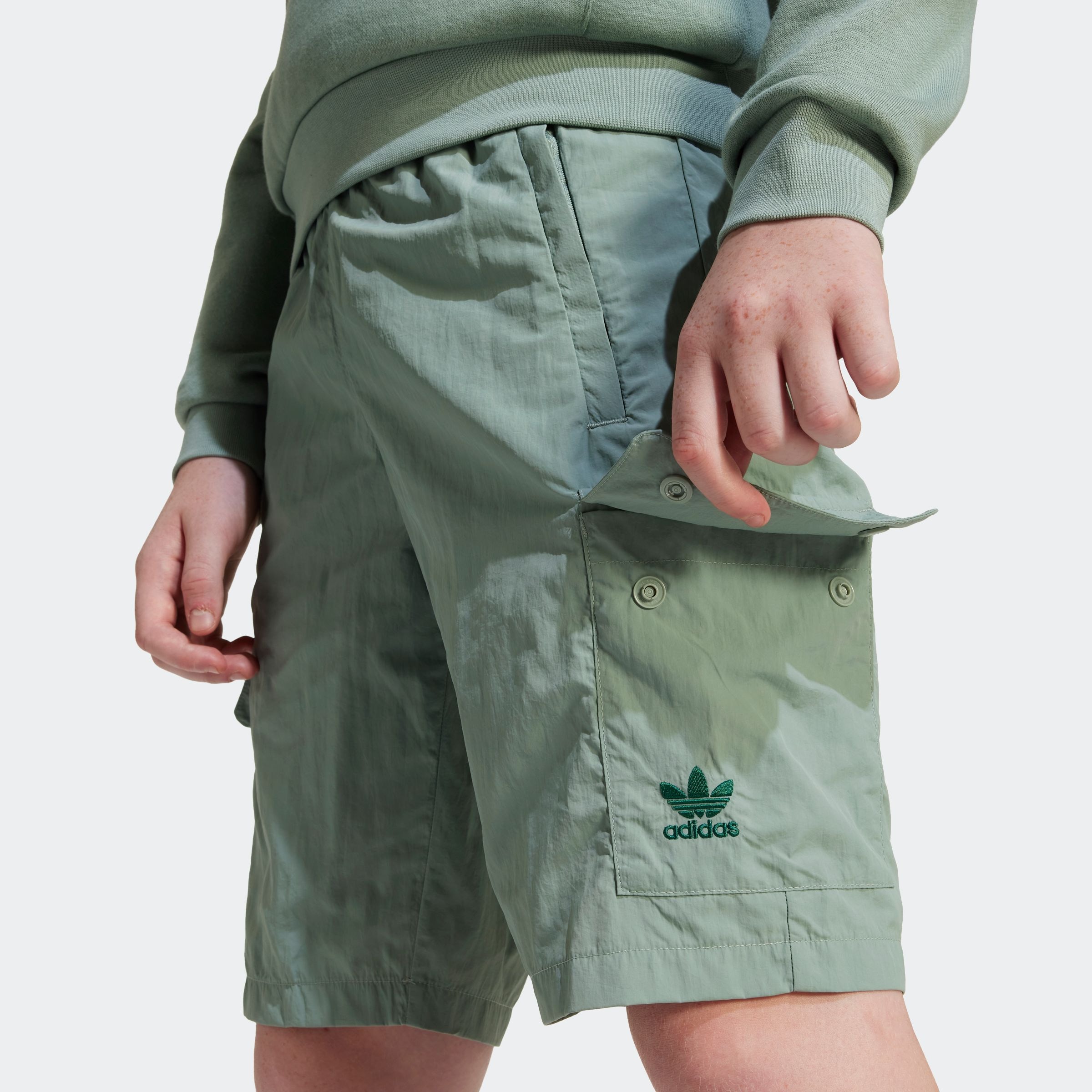 adidas Originals Shorts »CARGO SHORTS«, (1 tlg.)