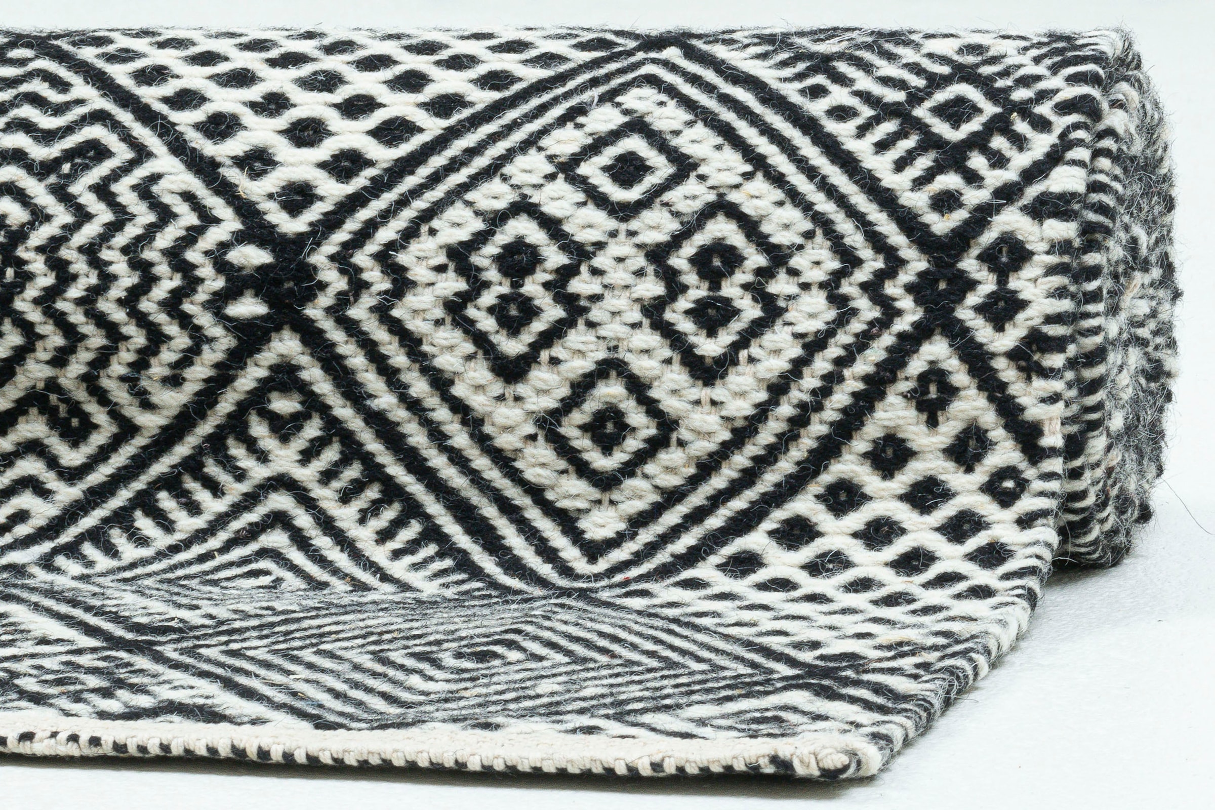 THEKO Wollteppich »Molde - 14005« rechteckig 5 mm Höhe Handweb Teppich, reine Wolle, handgewebt, Scandi Design, Rauten Muster