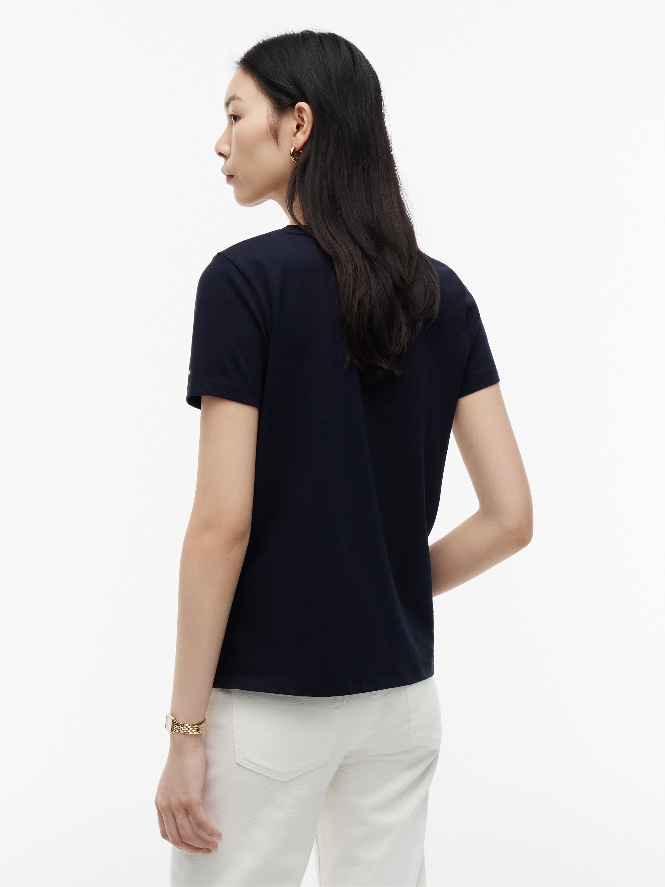 Tommy Hilfiger Rundhalsshirt »HERITAGE HILFIGER C-NK REG TEE« mit gesticktem Tommy Hilfiger Linear Logo-Schriftzug