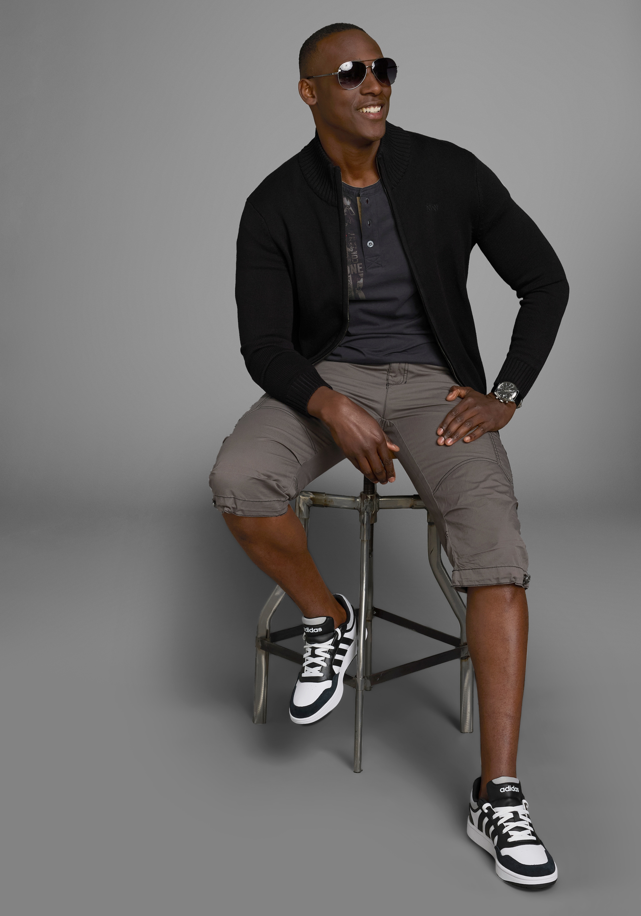 Man's World Henleyshirt, Kurzarm, lässige Passform, bedruckt, Rundhals, casual