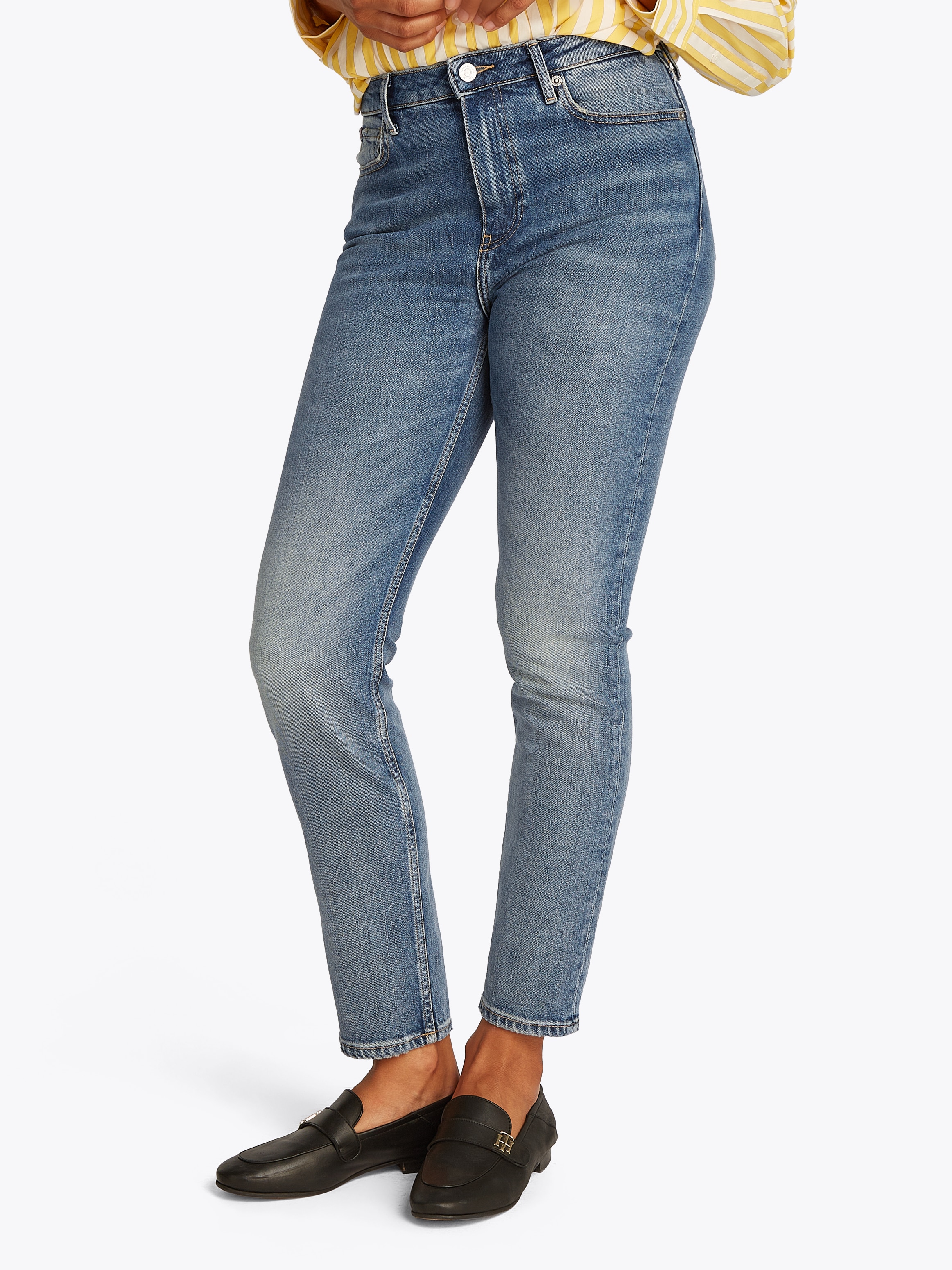 Tommy Hilfiger Slim-fit-Jeans »Slim Cigarette High Waist«, mit Logo-Badge, in blauer Waschung
