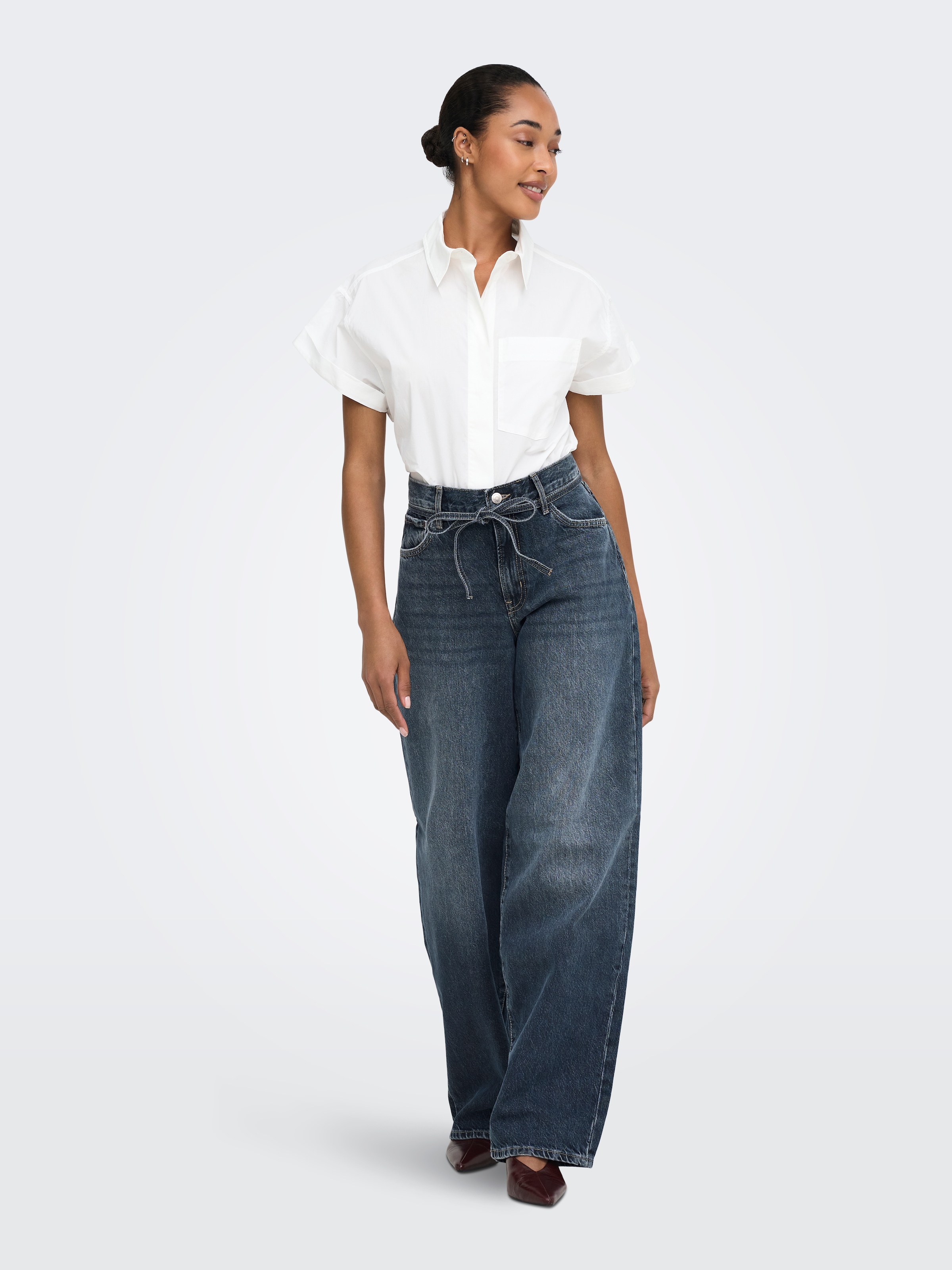 ONLY Straight-Jeans »ONLGIANNA MW STRAIGHT DNM DOT003 NOOS« Baumwolle