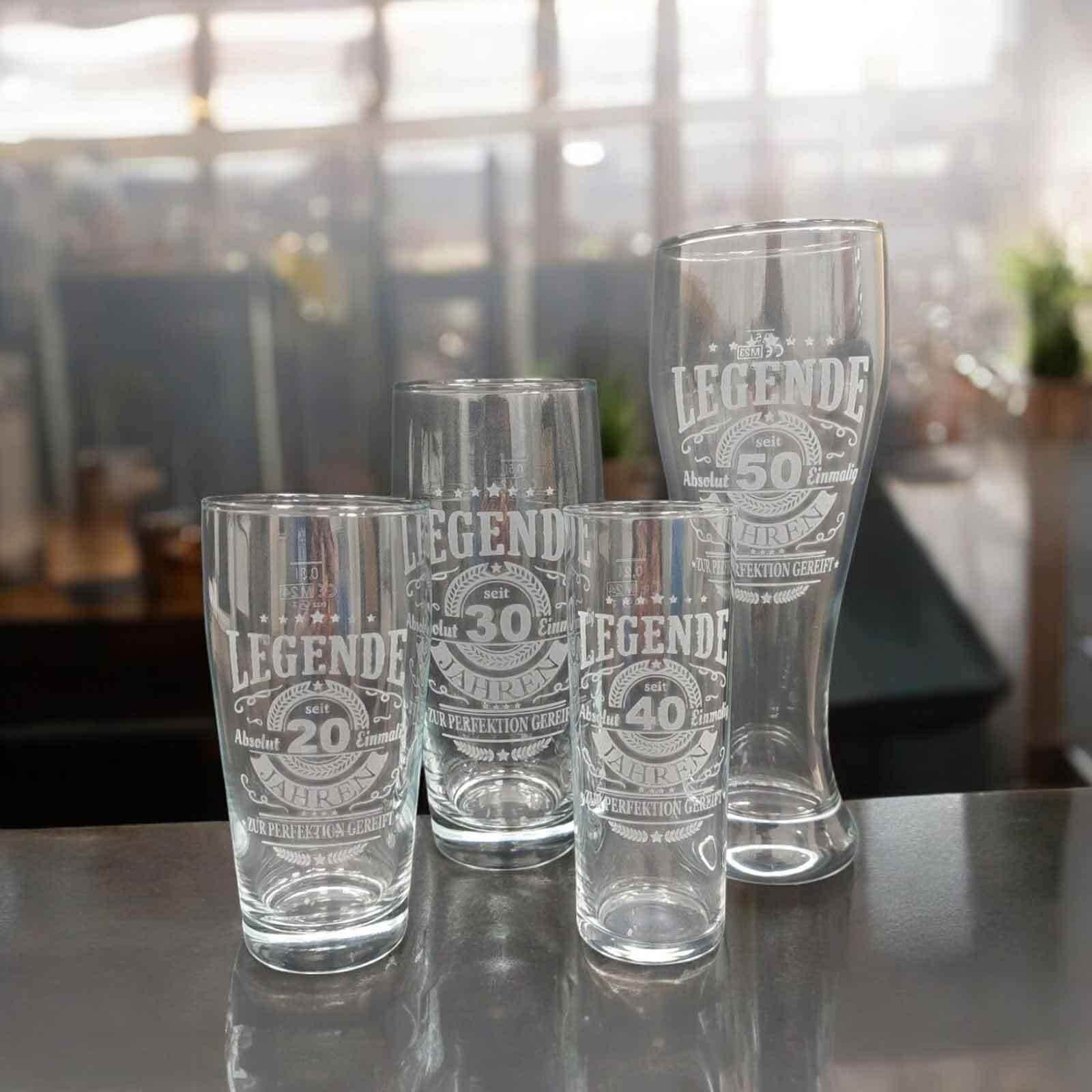 LUXENTU Bierglas »Willi Becher Bierglas mit Gravur Legende seit 80 Jahren 0,5 l transparent«