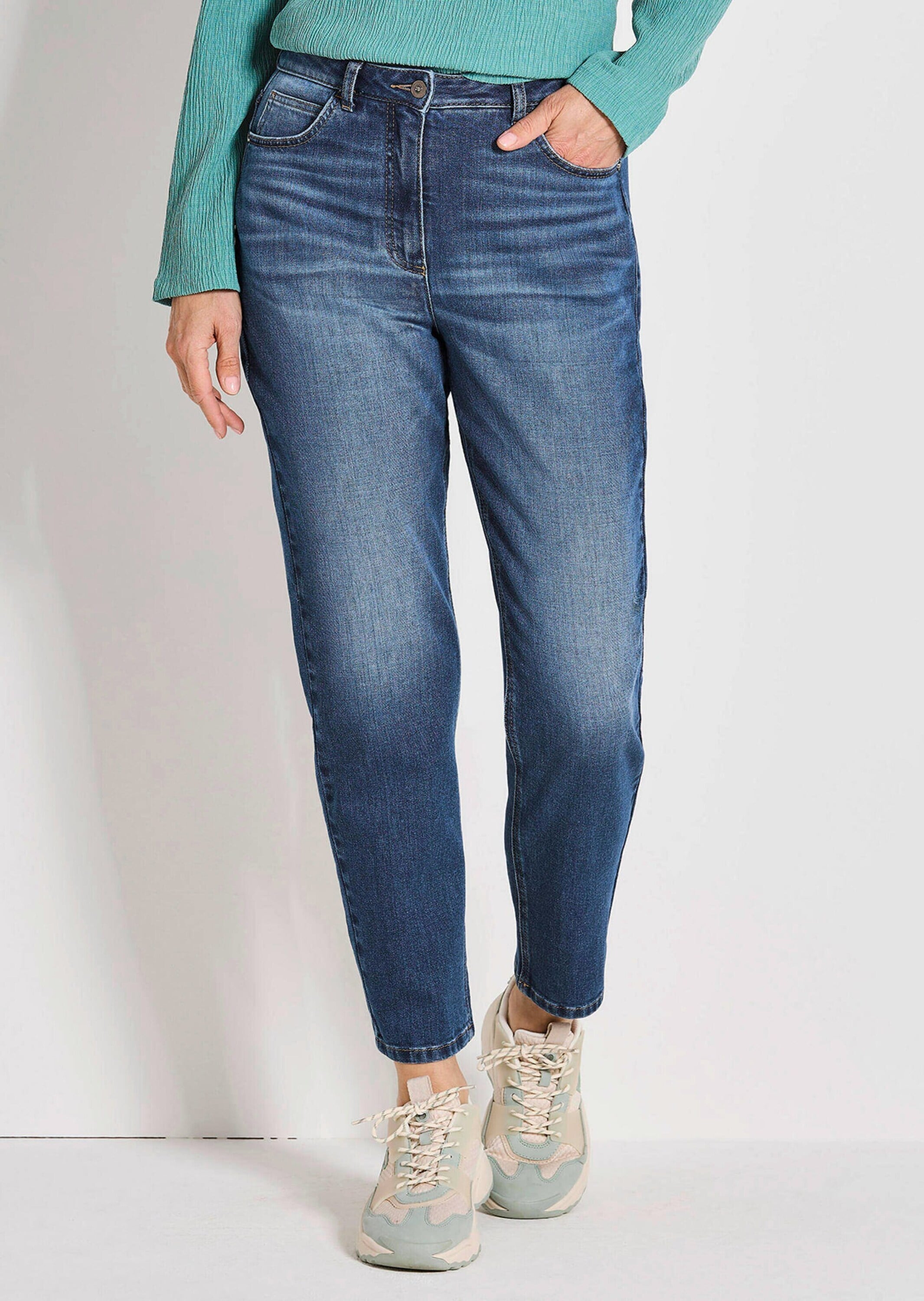 GOLDNER Regular-fit-Jeans »Kurzgröße Mom Jeans SARA aus Baumwoll-Stretch«