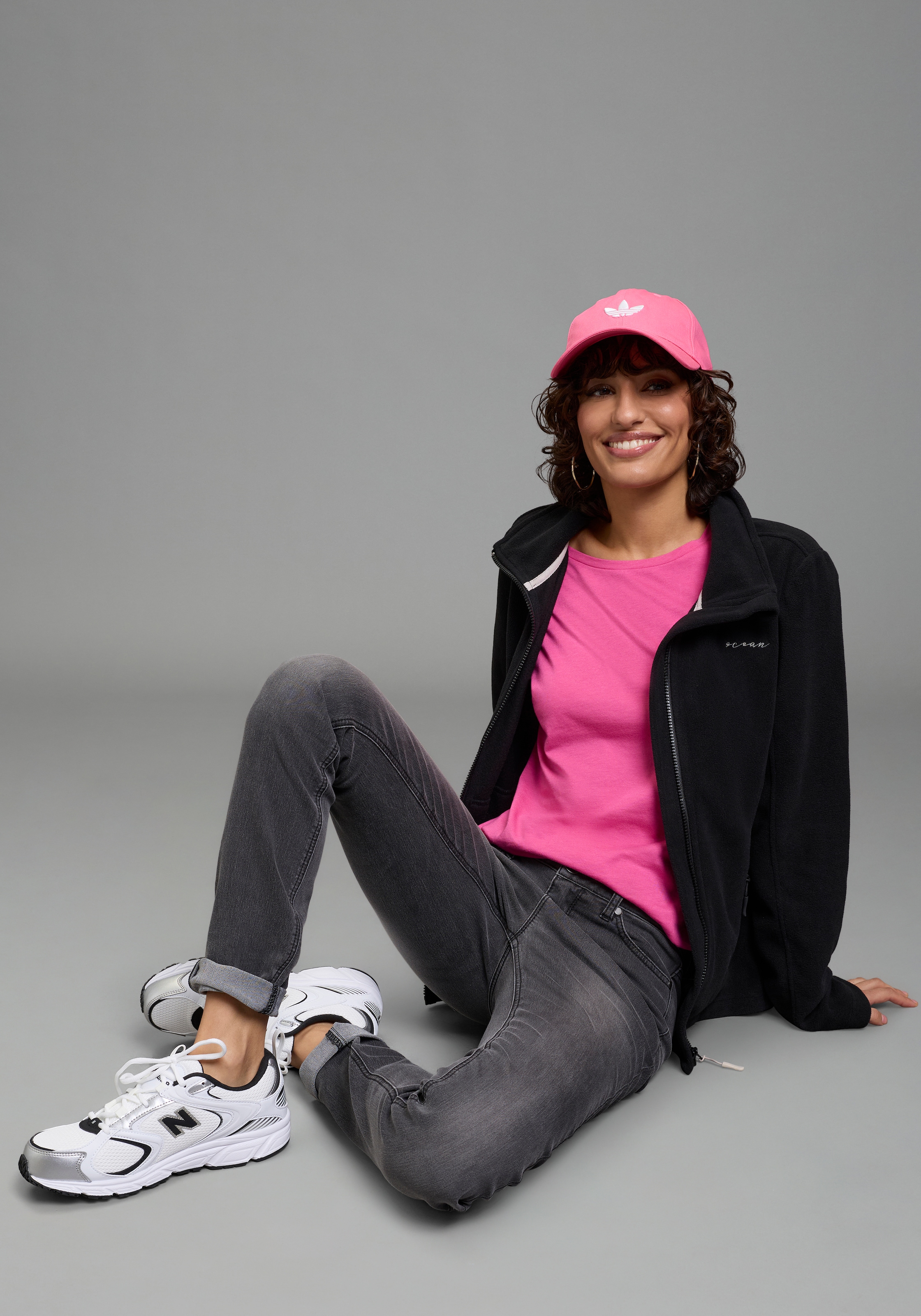 Ocean Sportswear Fleecejacke aus weichem Fleece-Material, unifarben, mit Logostickerei