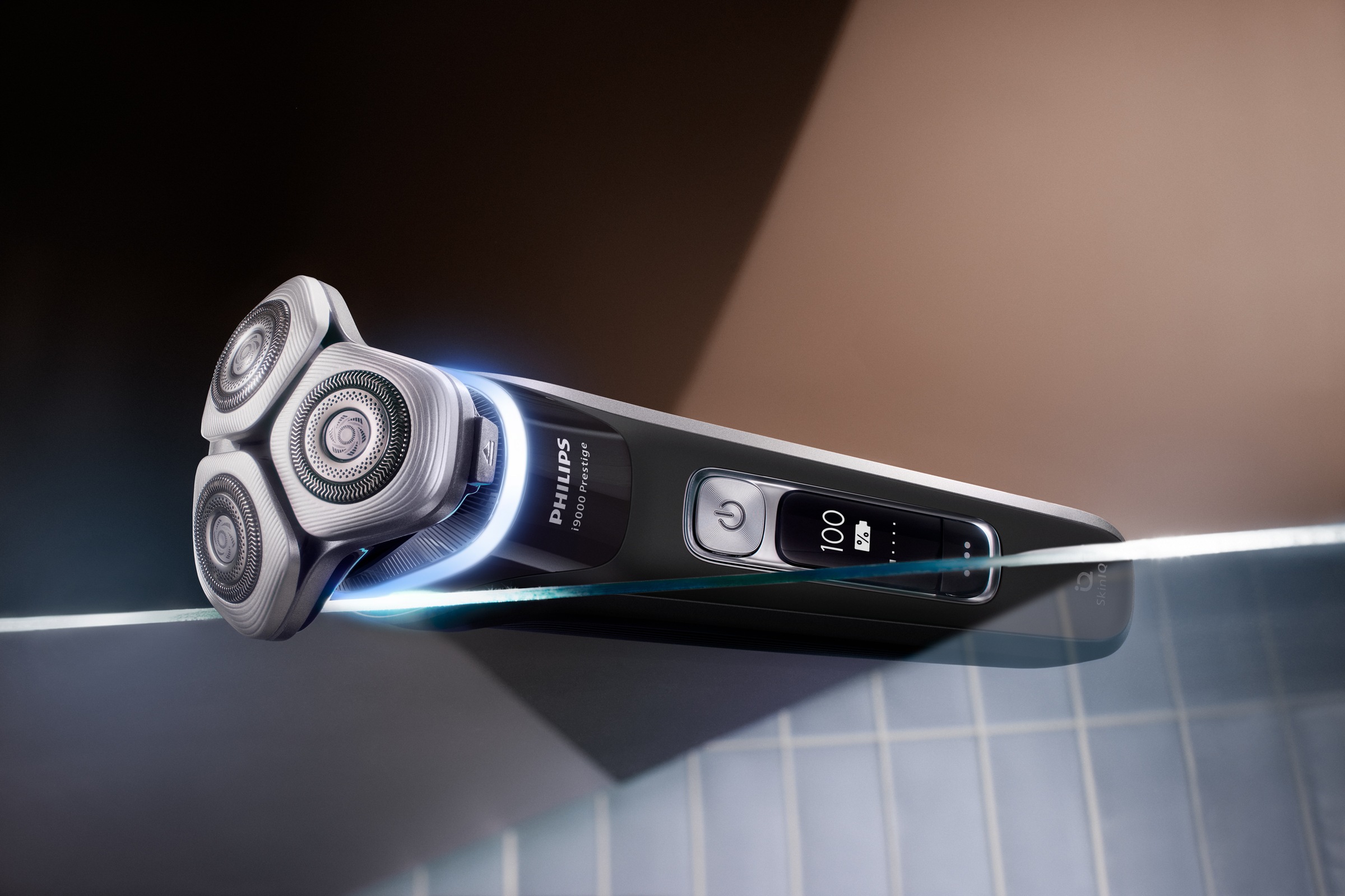 Philips Elektrorasierer »Series i9000 Prestige XP9200/30«, integrierter Präzisionstrimmer, mit SkinIQ Technologie, inkl. Ladestand, Reiseetui