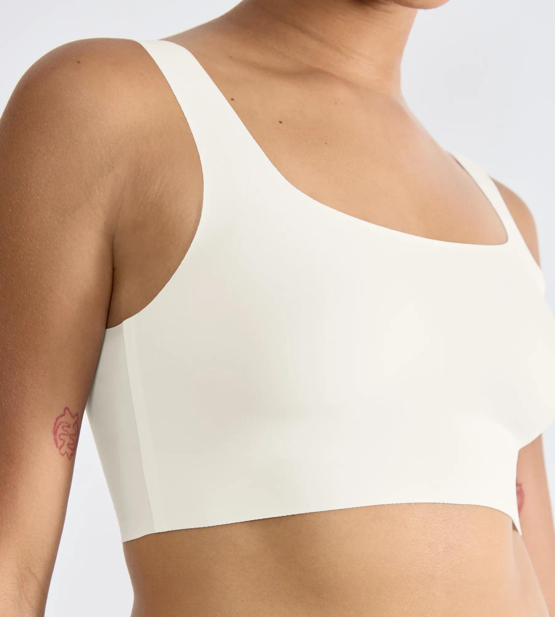 sloggi Bustier »ZERO Feel 2.0« mit herausnehmbaren Pads, leichter Halt, Mikrofaser
