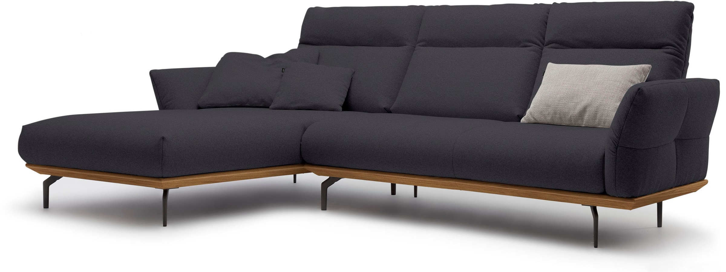 Creation BY ROLF BENZ Ecksofa »CR.460«, Sockel in Nussbaum, Winkelfüße in Umbragrau, Breite 298 cm