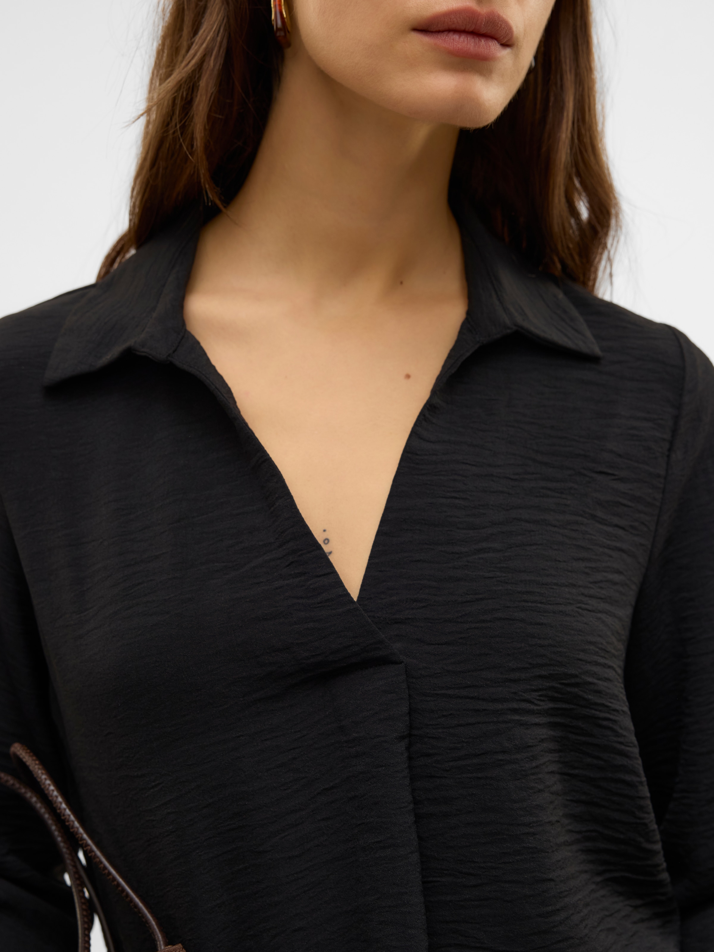 Vero Moda Blusenshirt »VMALVA L/S COLLAR TOP WVN GA«