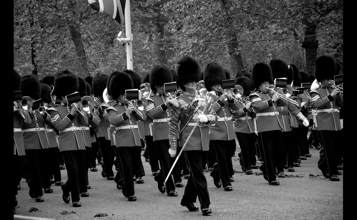 Papermoon Fototapete »Herbst Landschaft«
