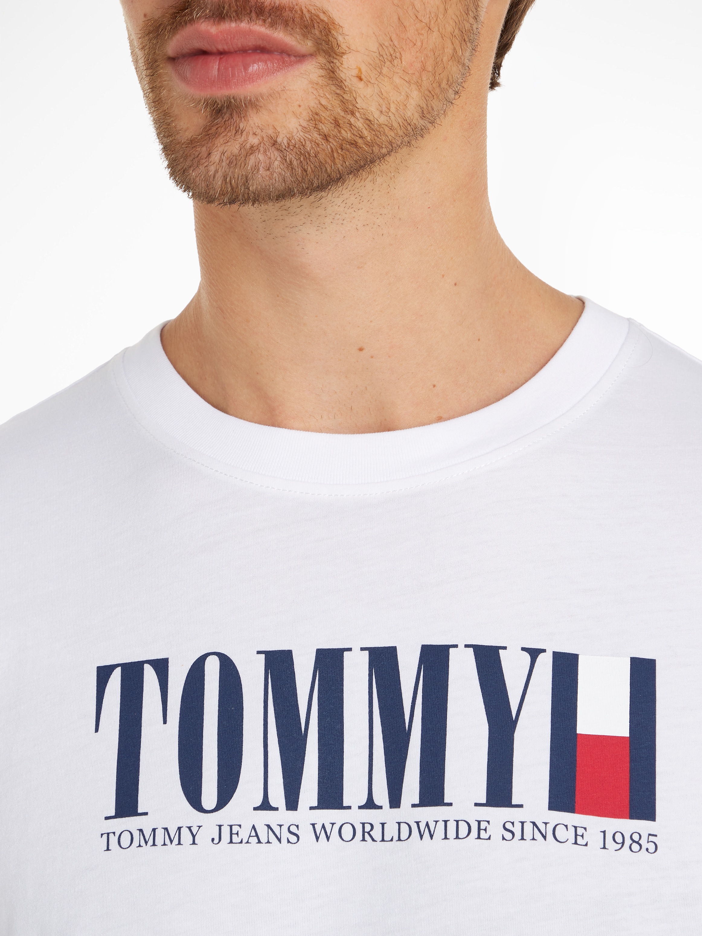 Tommy Jeans T-Shirt »TJM REG TOMMY DNA FLAG TEE EXT«, mit Logoprint