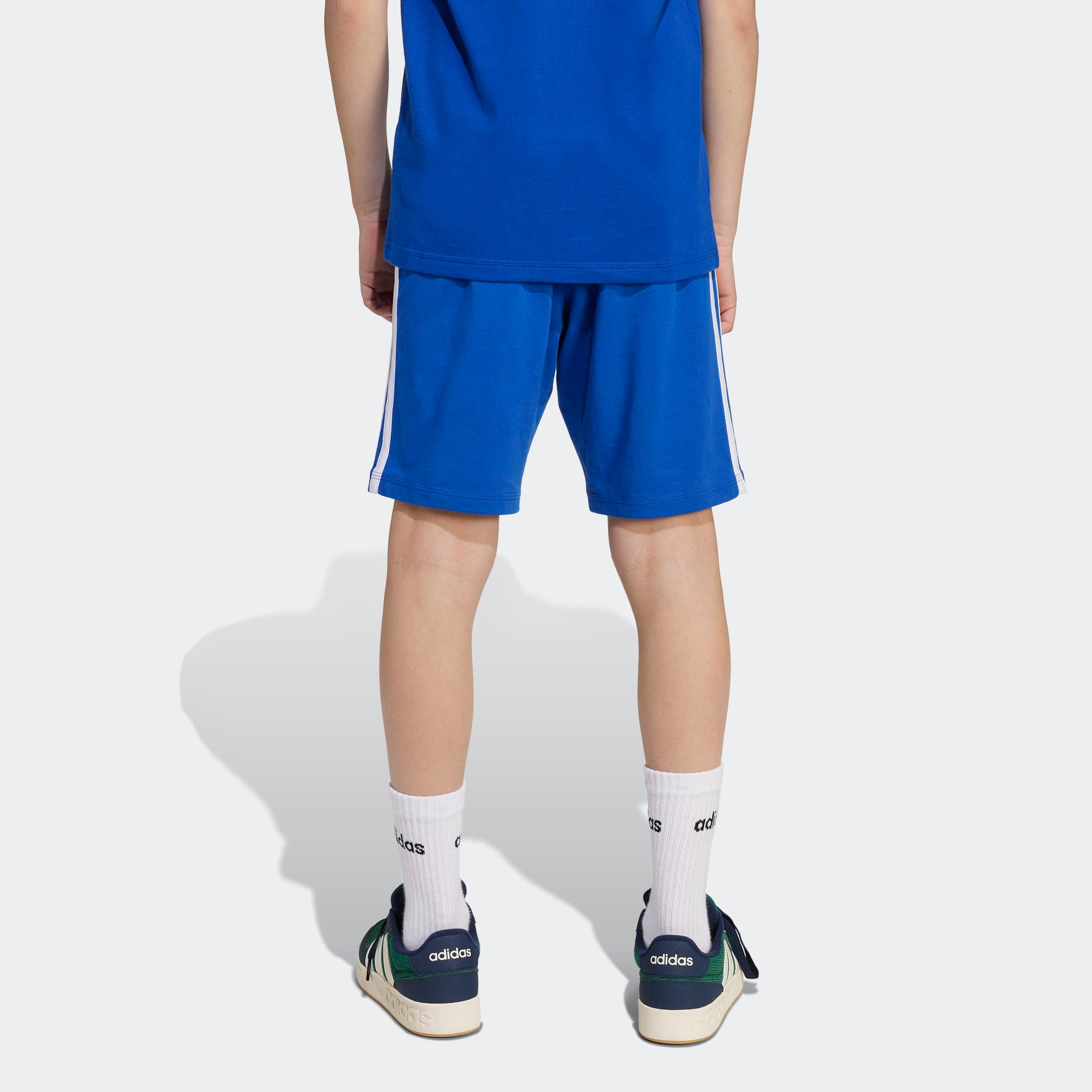 adidas Sportswear Shorts »ESSENTIALS KIDS«  sportlicher Stil, für Kinder, aus Baumwolle, atmungsaktiv
