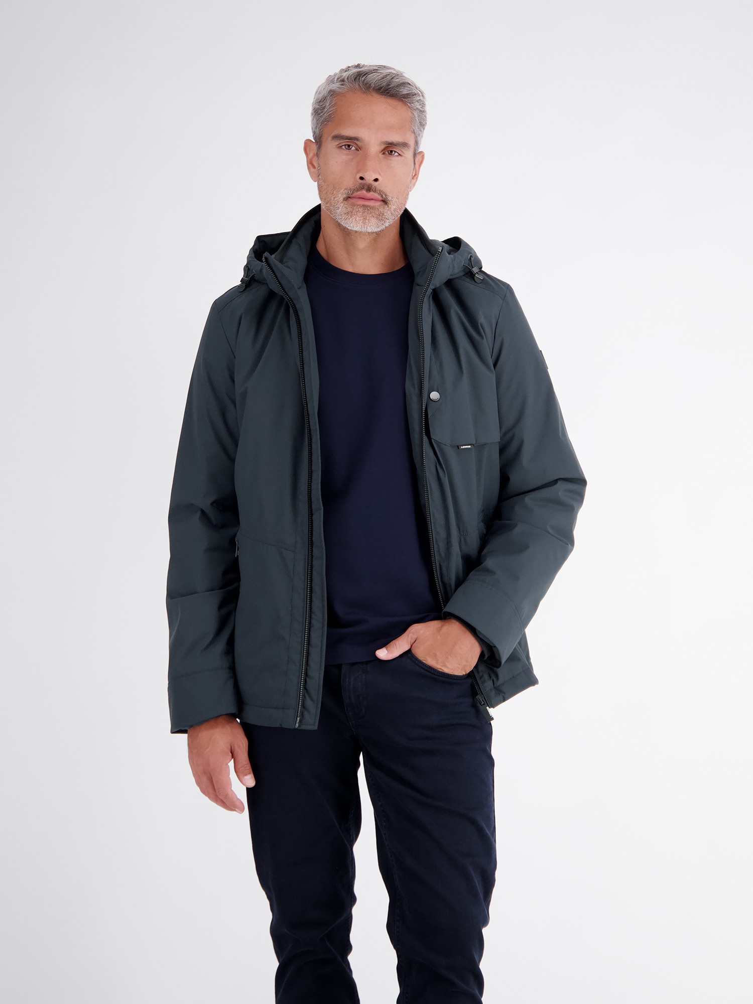 LERROS Outdoorjacke »Sportive Jacke aus wind- und wasserabweisender Kunstfaser« mit Kapuze