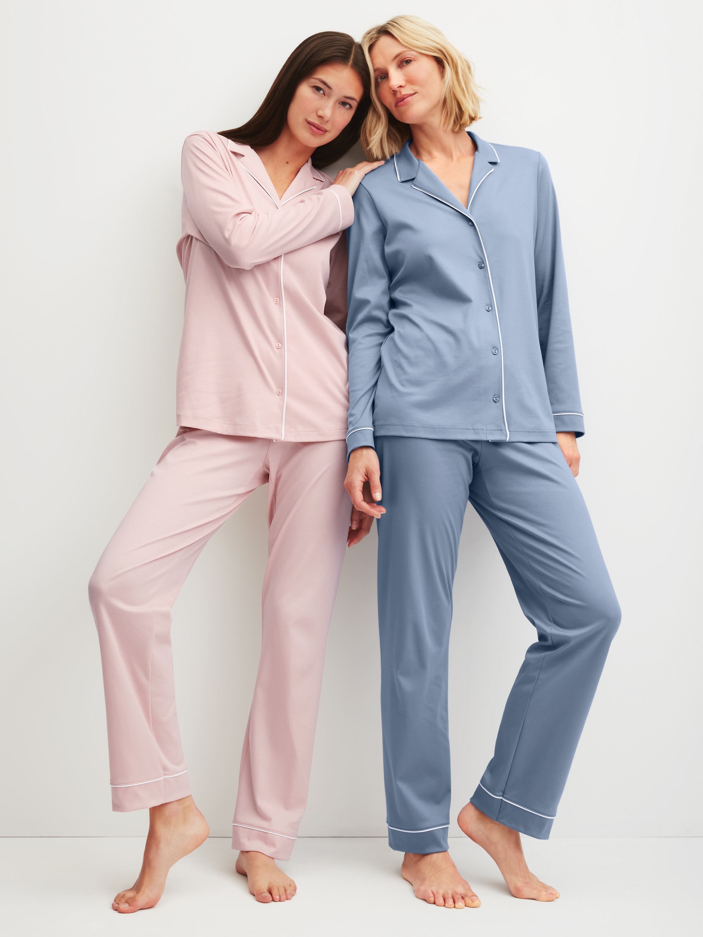 CALIDA Schlafanzug »Night Lovers« 2 tlg. Knopfleiste, Pure Cotton, Interlock-Qualität, Langarm