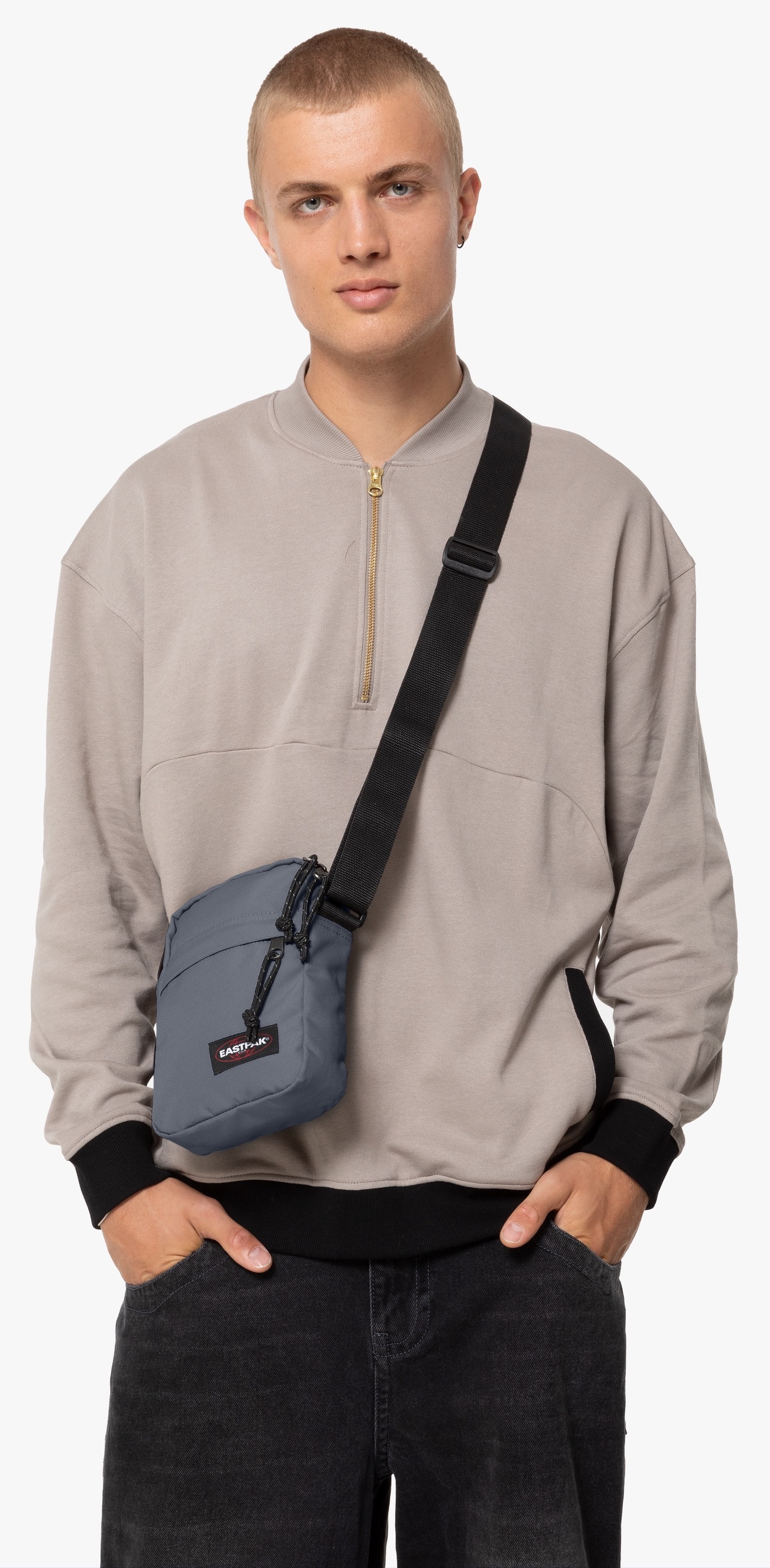 Eastpak Umhängetasche »THE ONE«, im praktischen Design