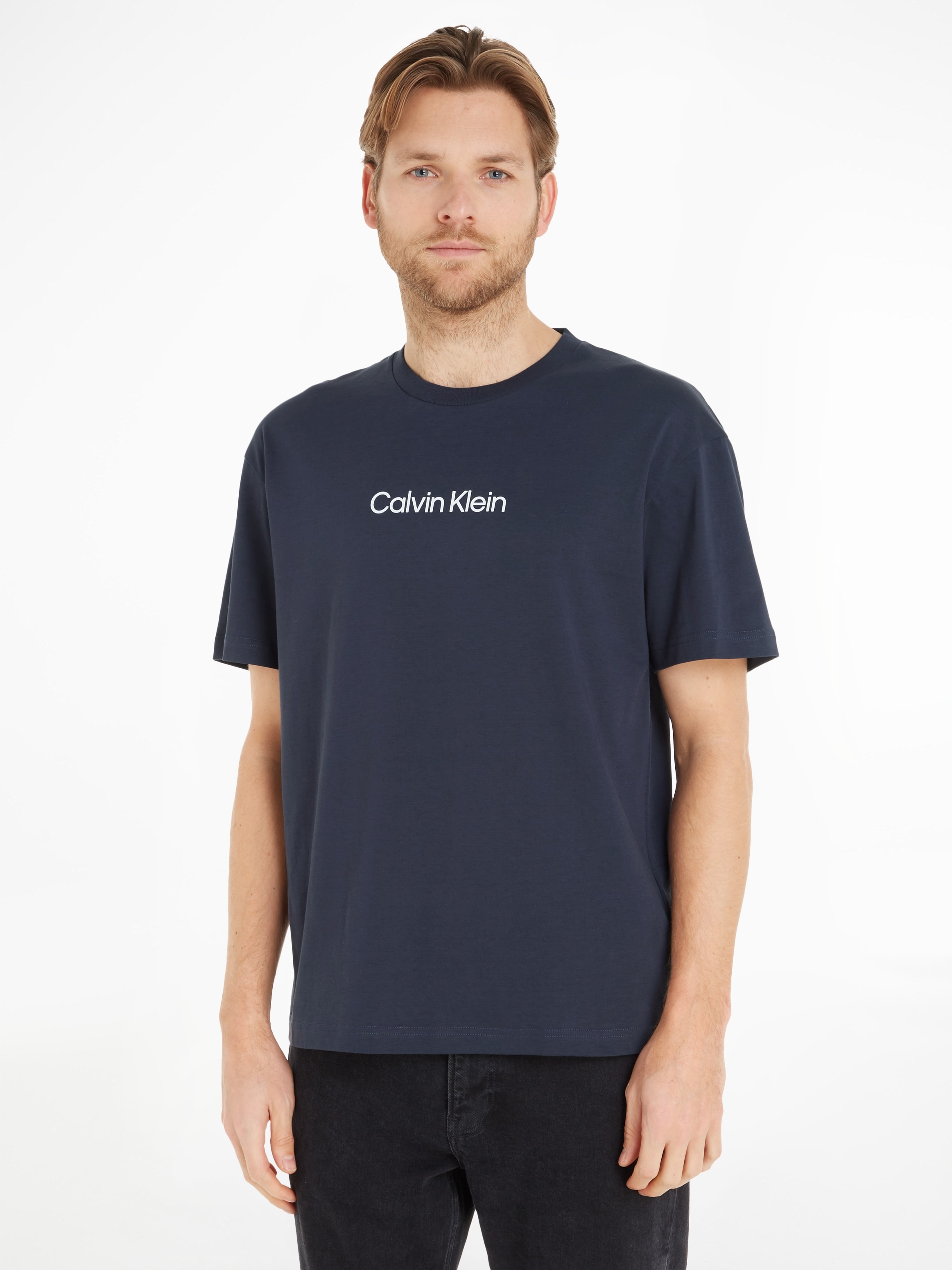Calvin Klein T-Shirt »HERO aufgedrucktem LOGO COMFORT ♕ Markenlabel T-SHIRT«, bei mit