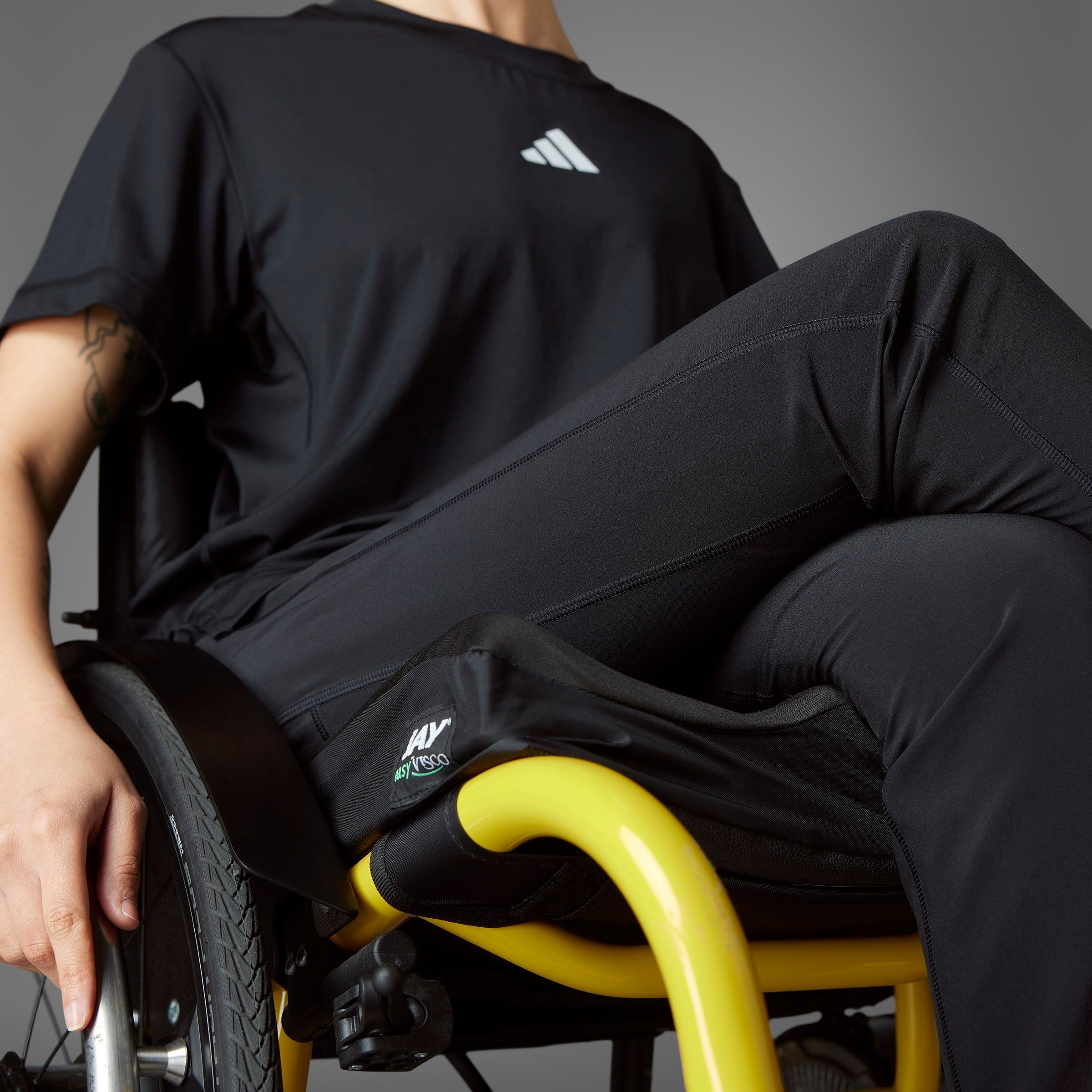 adidas Performance Sporthose »WTR ADAPT PANT«, (1 tlg.), Trainingshose für Rollstuhlsportler_innen