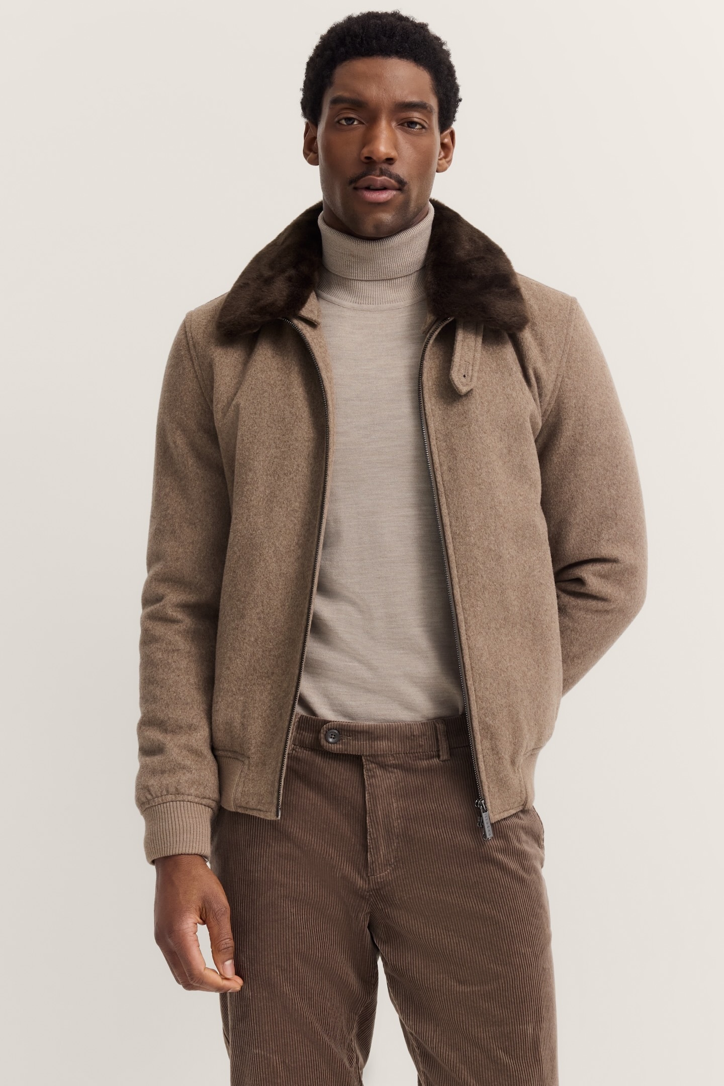 bugatti, Herren, Wolljacke »Modern Fit« mit abnehmbarem Kunstfellkragen, 40-beige, 54, 40-beige, Moderner Schnitt (Modern Fit), sportlich-elegant