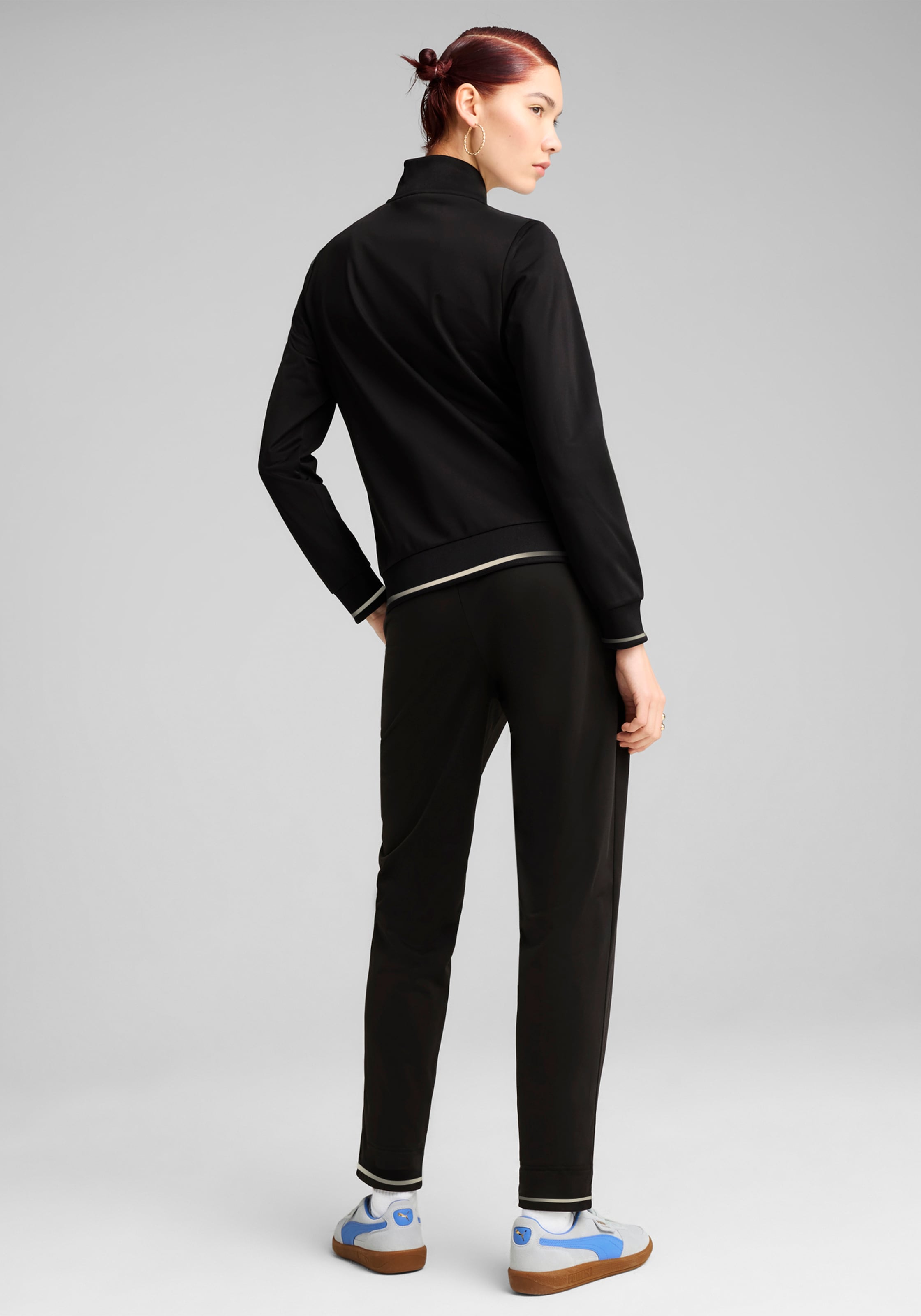PUMA Trainingsanzug »METALLIC FULL-ZIP TRACKSUIT TR CL« 2 tlg. mit Reißverschluss, ohne Kapuze, aus Sweatware-Material