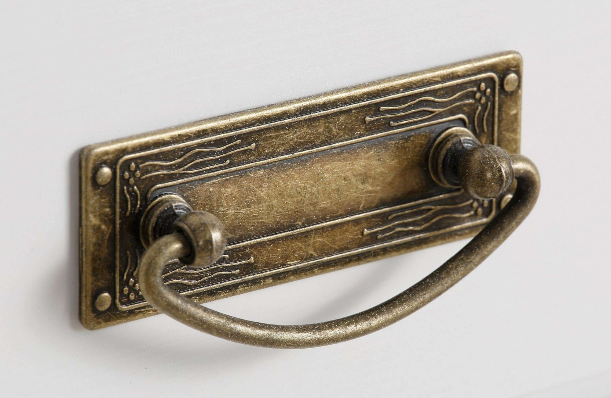 Home affaire Schuhbank »Lille mit 3-fach Schuhtrommel, ca. 9 Paar Schuhe, Griffe im Jugendstil«, Schuhschrank aus massiver Kiefer, Br. 81 cm, dekorative Lilien-Fräsung
